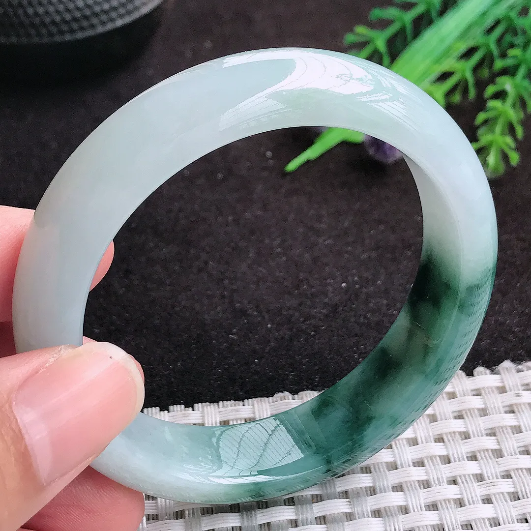 自然光53/14/8.2老坑精美温润飘花手镯翡翠玉镯美人镯