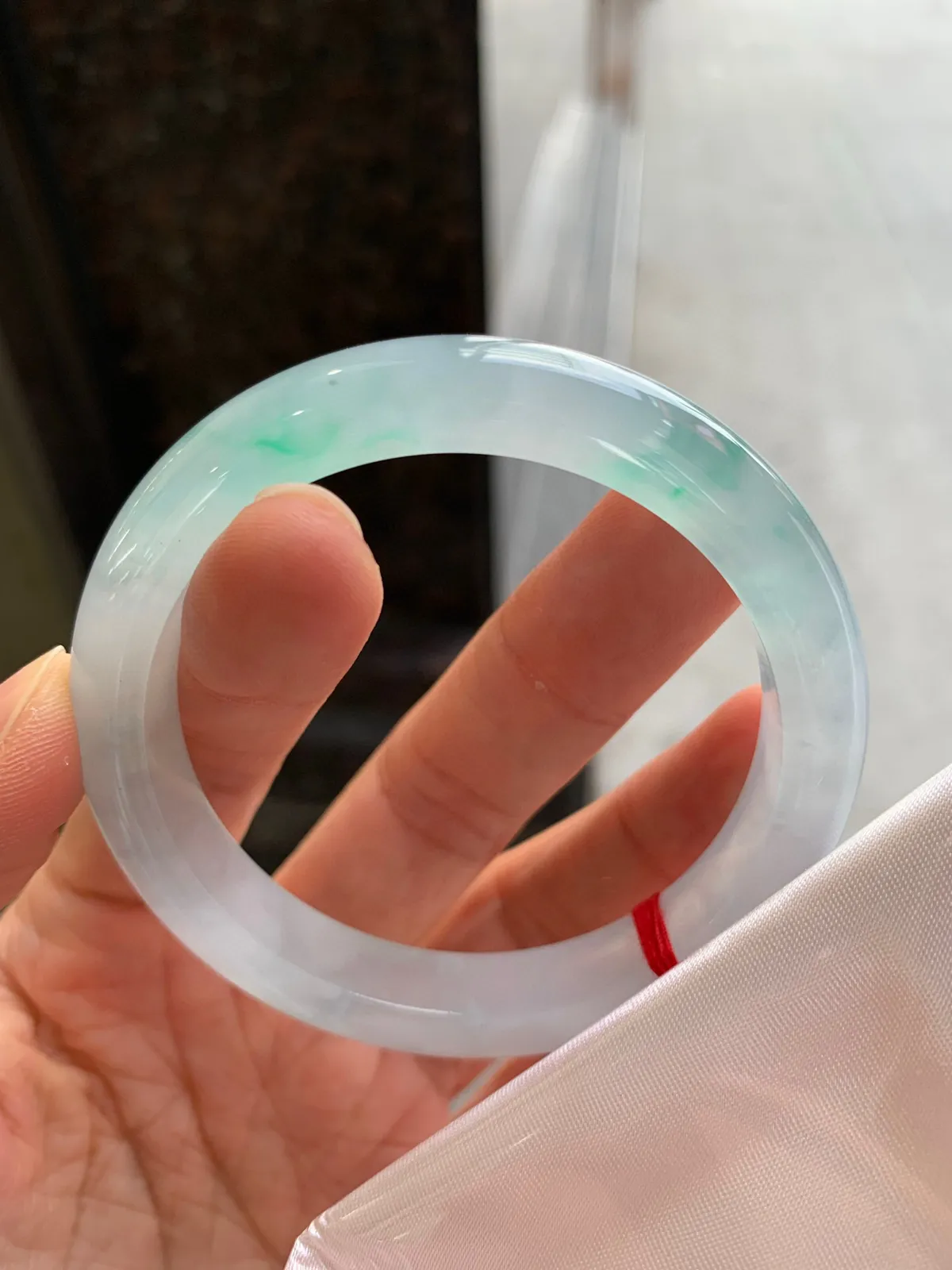 正圈冰飘绿 尺寸：53.8/9.8/8.2mm