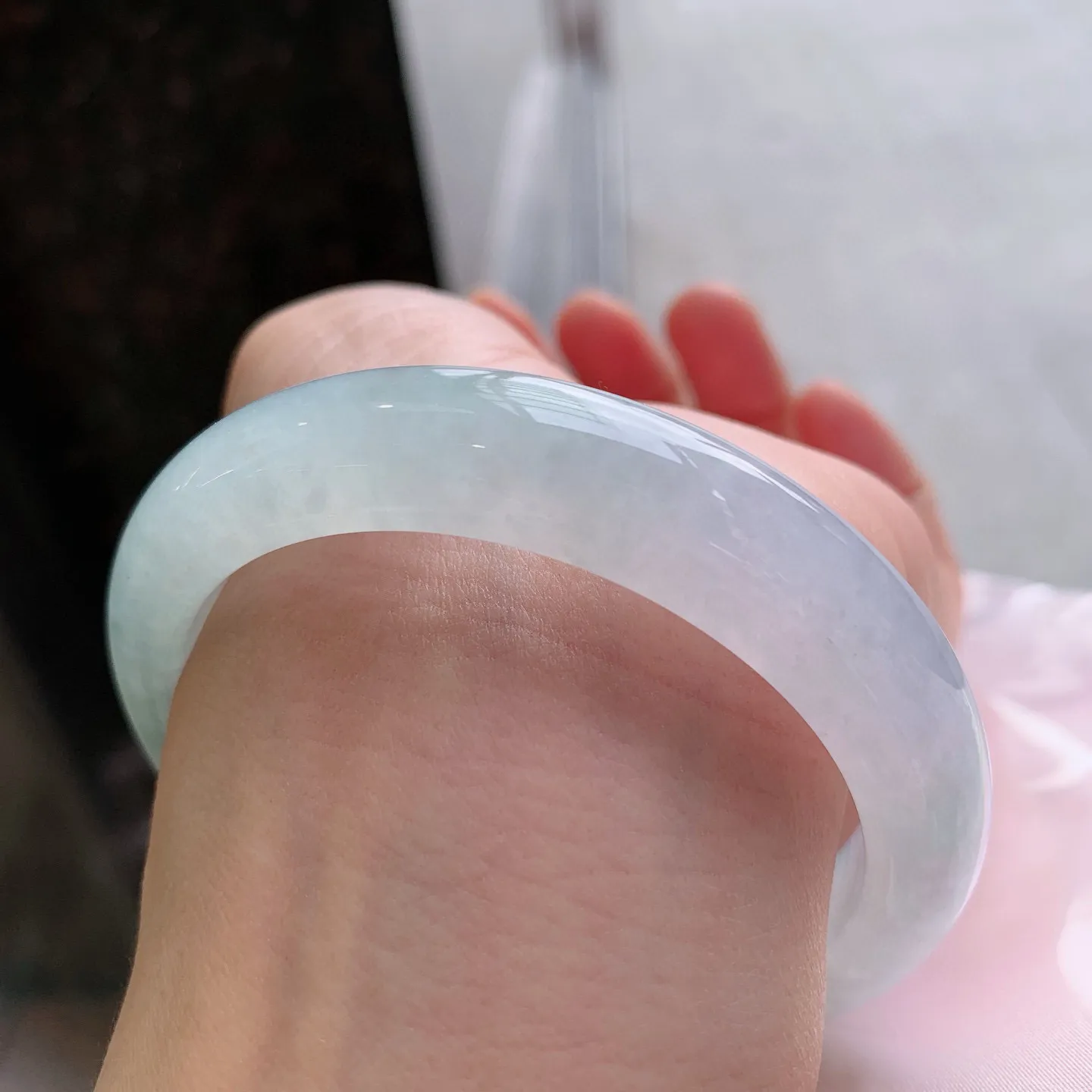 正圈飘绿 尺寸：59.5/12.3/9mm