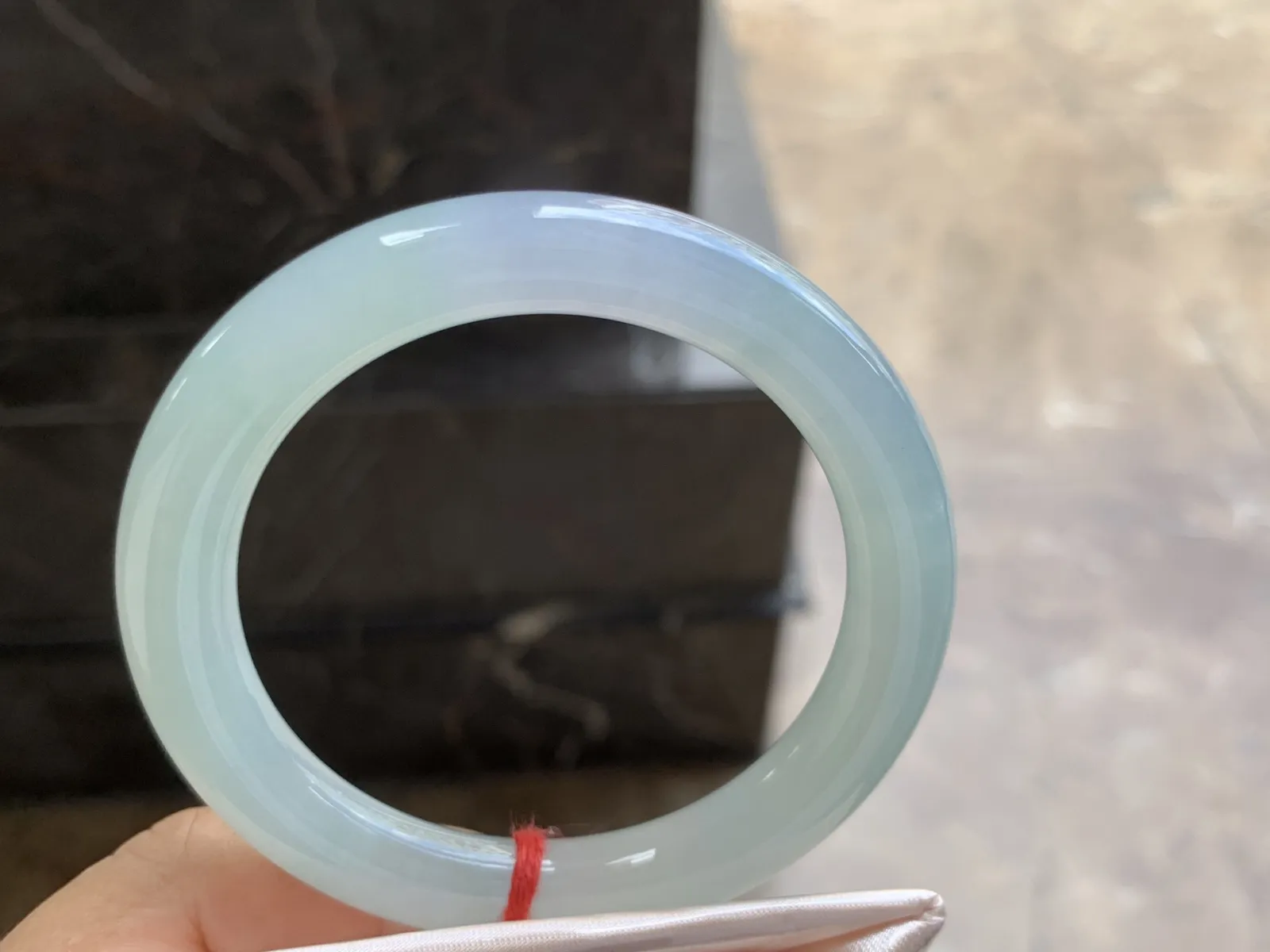 54-9.5mm
 冰种淡春彩圆条手镯 水润清新