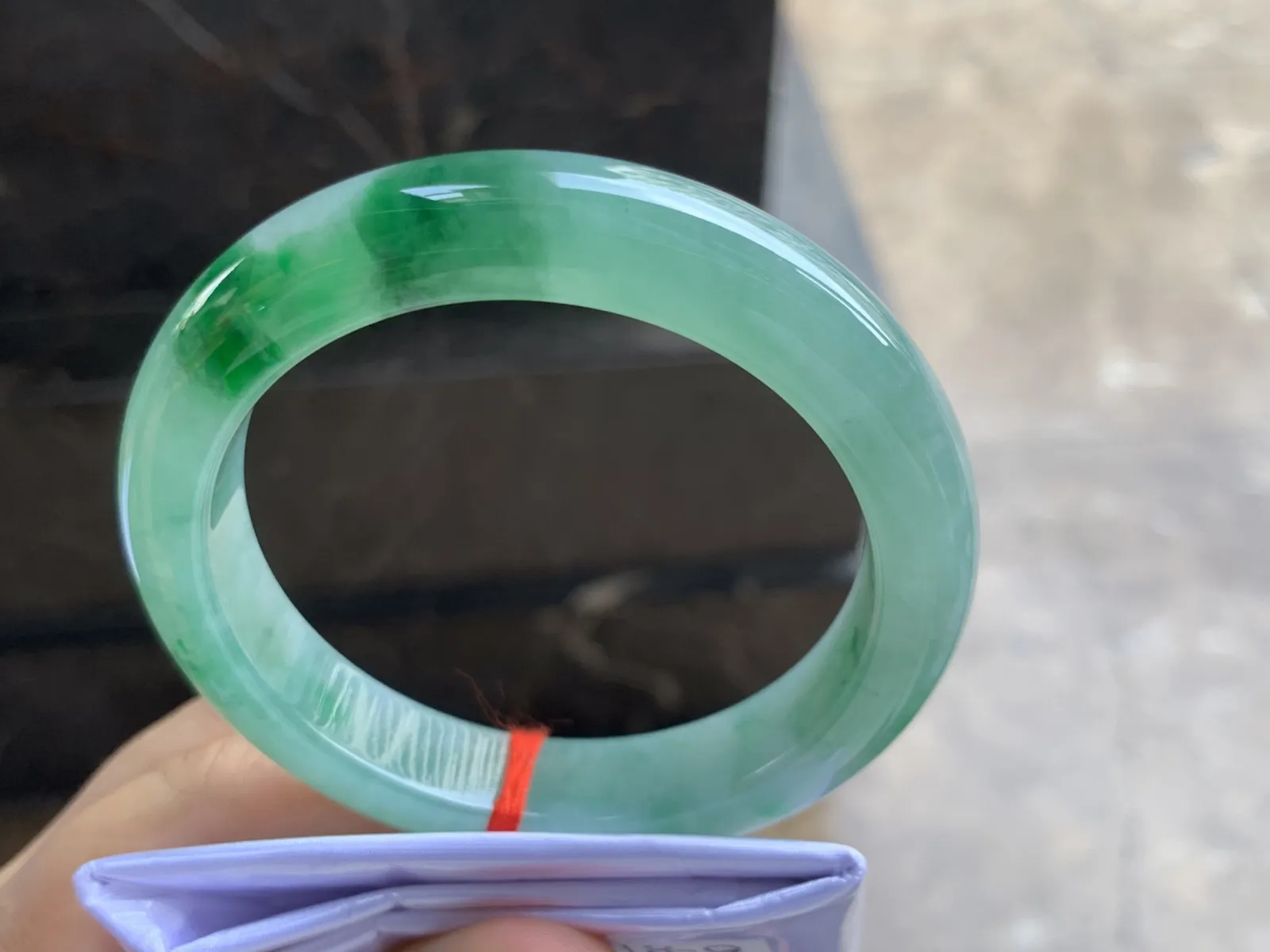 56-12-9mm
糯冰色花手镯 种好水润 花色漂亮 性价比推荐
