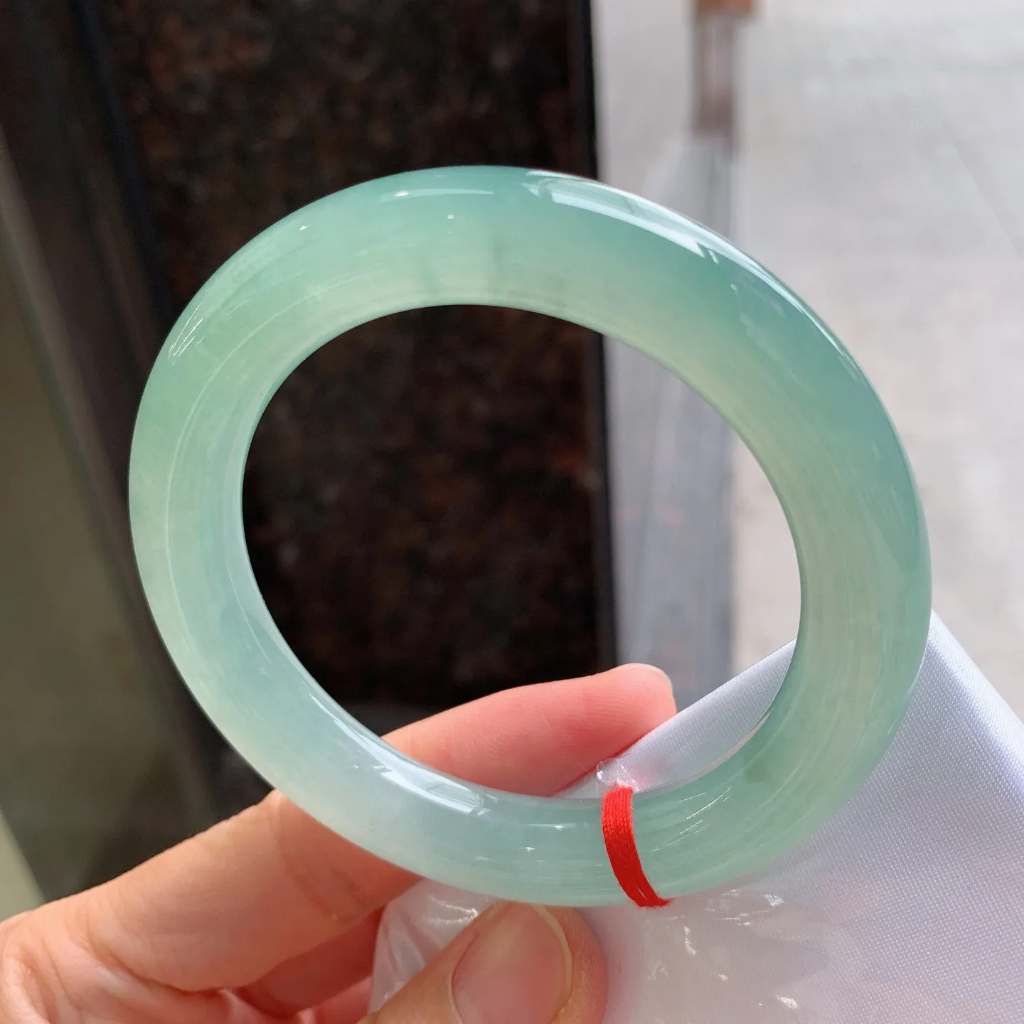 正圈冰飘绿  尺寸：53.8/9.8/8.2mm