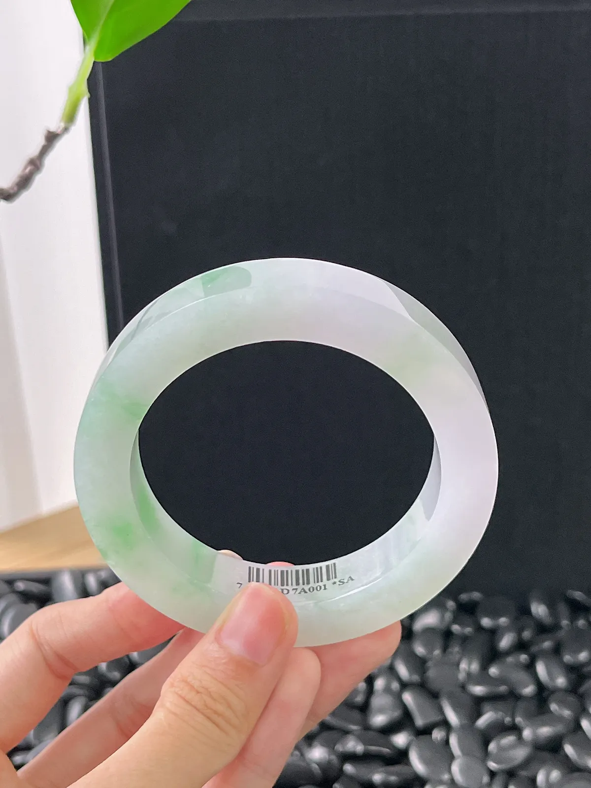 冰糯种飘绿毛胚，正圈最大做58圈口，最小54.6圈口