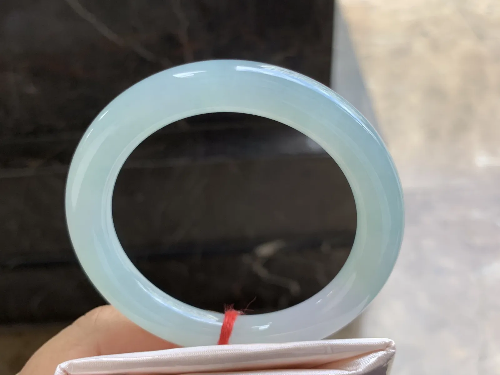54-9.5mm
 冰种淡春彩圆条手镯 水润清新