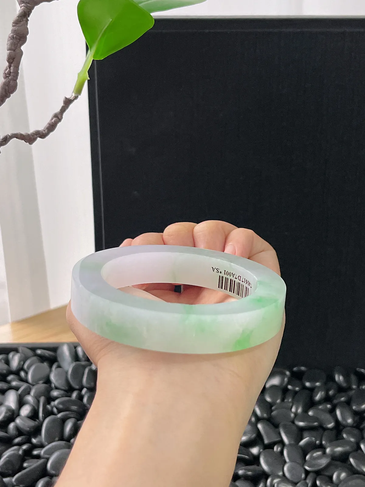 冰糯种飘绿毛胚，正圈最大做58圈口，最小54.6圈口