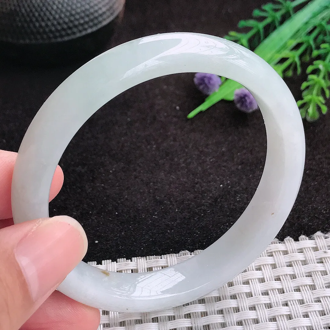 自然光57/11.3/7.5老坑秀气温润宽边手镯翡翠玉镯美人镯