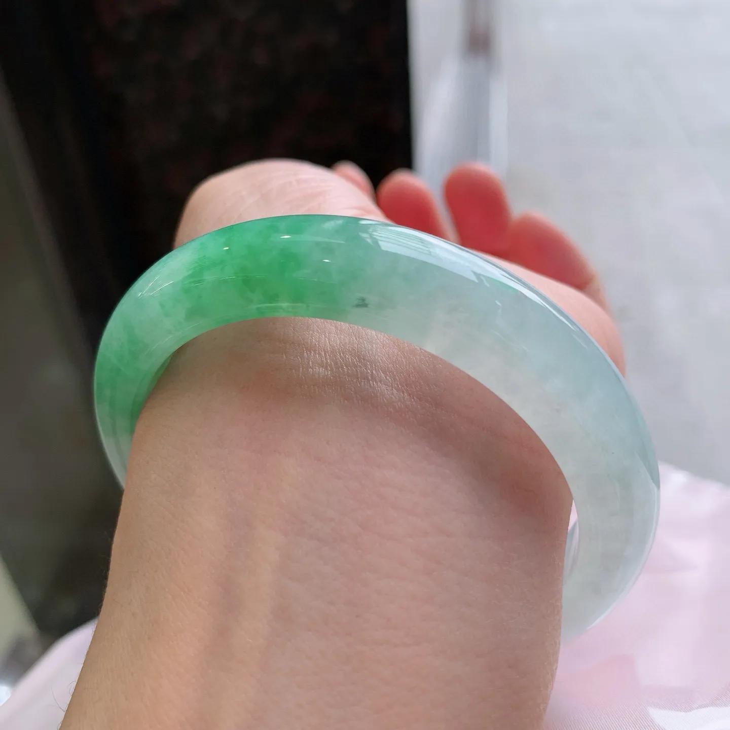 正圈飘绿 尺寸：59.5/12.3/9mm