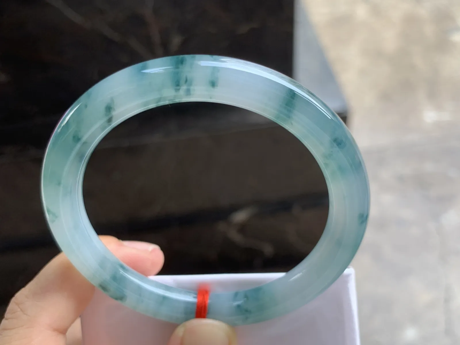 57-9mm
冰种飘花圆条手镯 冰透 水润蓝花 推荐