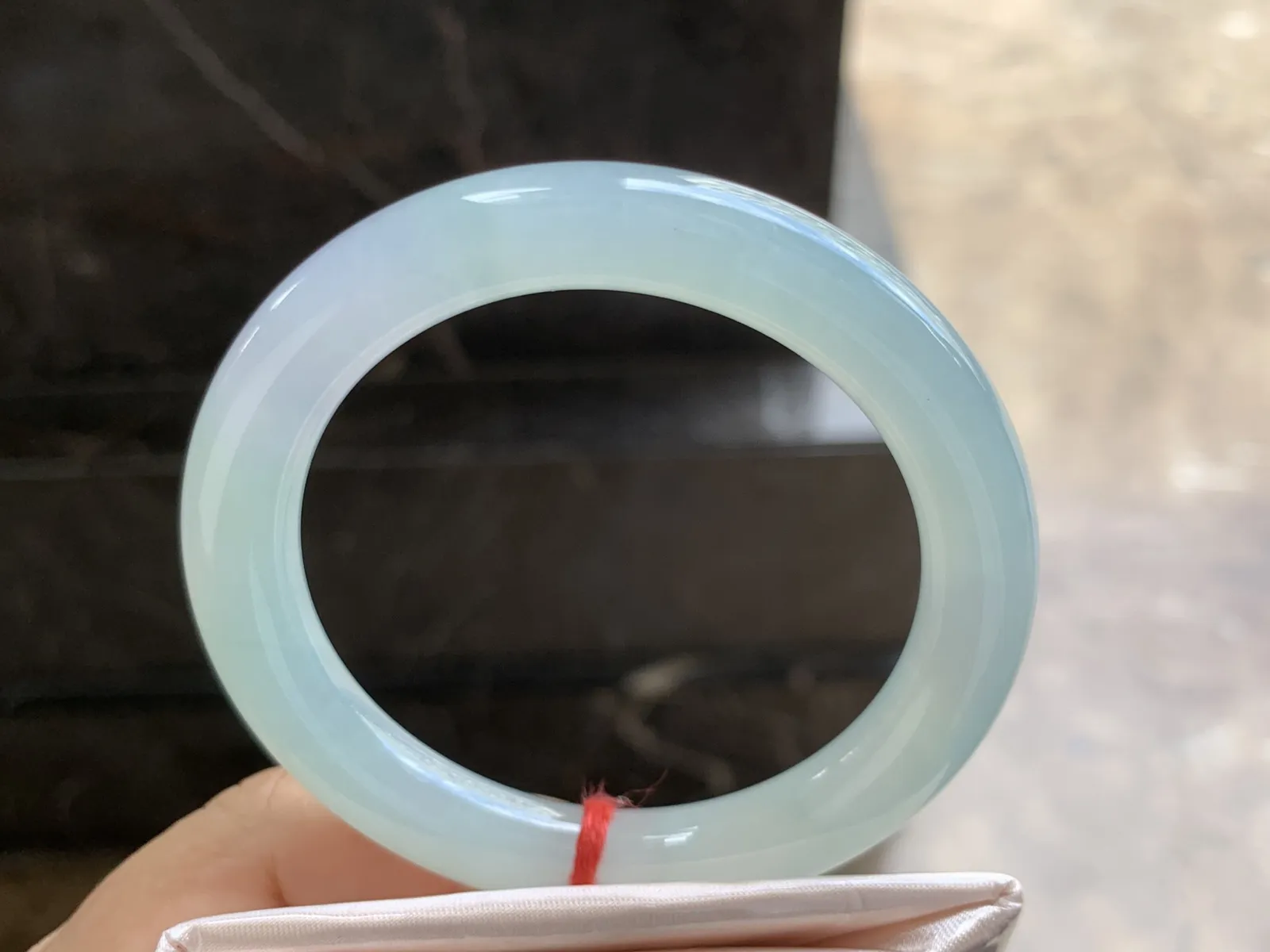 54-9.5mm
 冰种淡春彩圆条手镯 水润清新