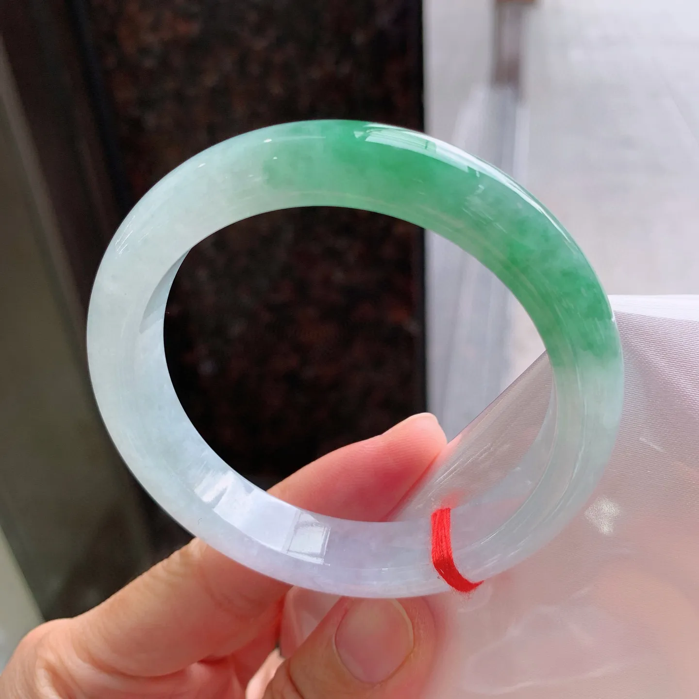 正圈飘绿 尺寸：59.5/12.3/9mm