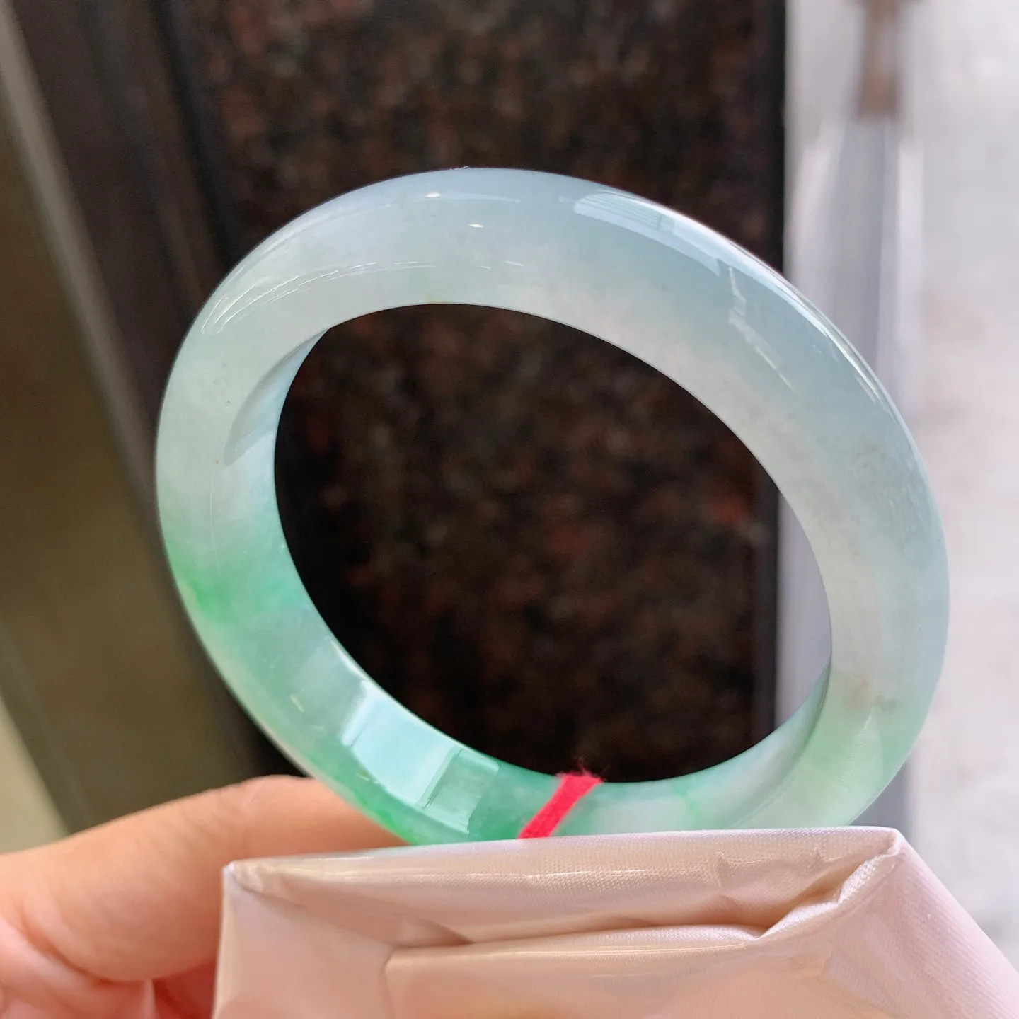 正圈冰飘绿 尺寸：56.5/12/8.6mm