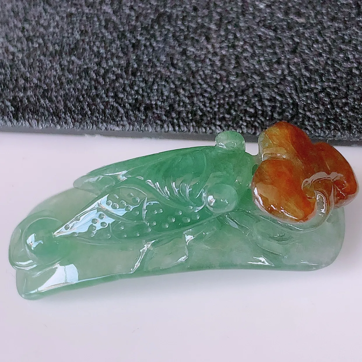 自然光实拍，冰双彩翡翠招财金蟾手环，种老水足，雕工精湛 ，寓意美好，佩戴时尚出众！#81.25