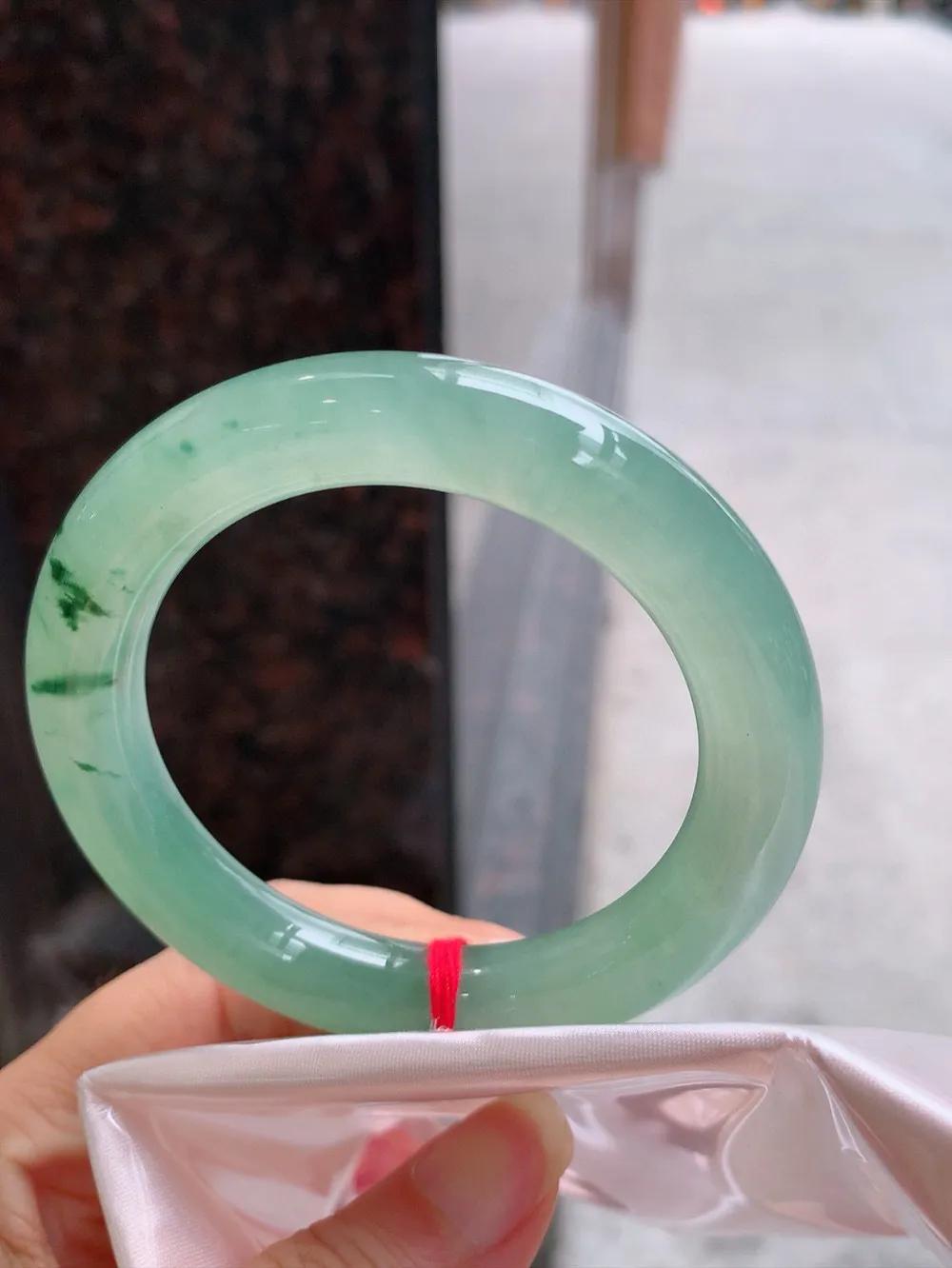 圆条冰玻飘花 无瑕 尺寸:55.1/10.8 花美 种水好