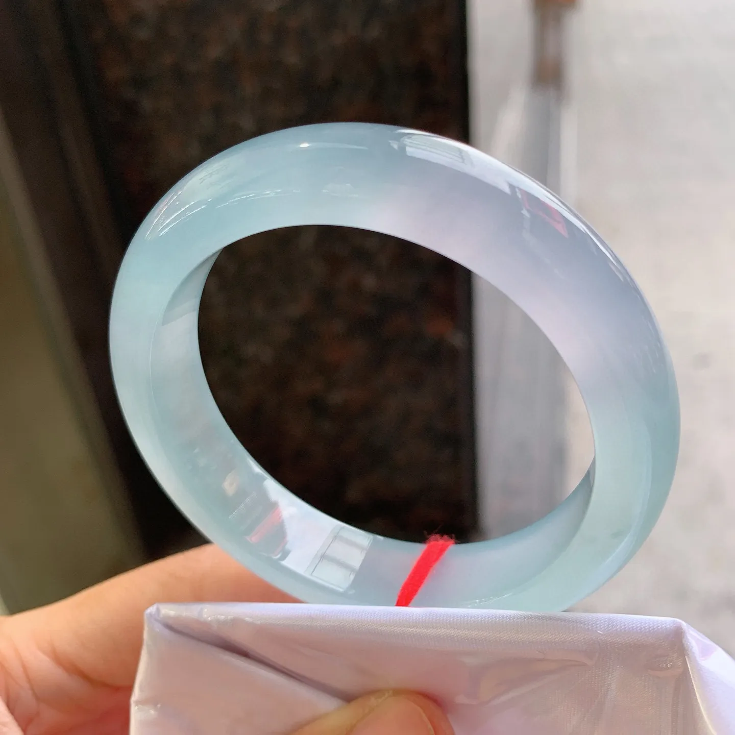 正圈天空蓝 尺寸：57.4/13.3/8.8mm