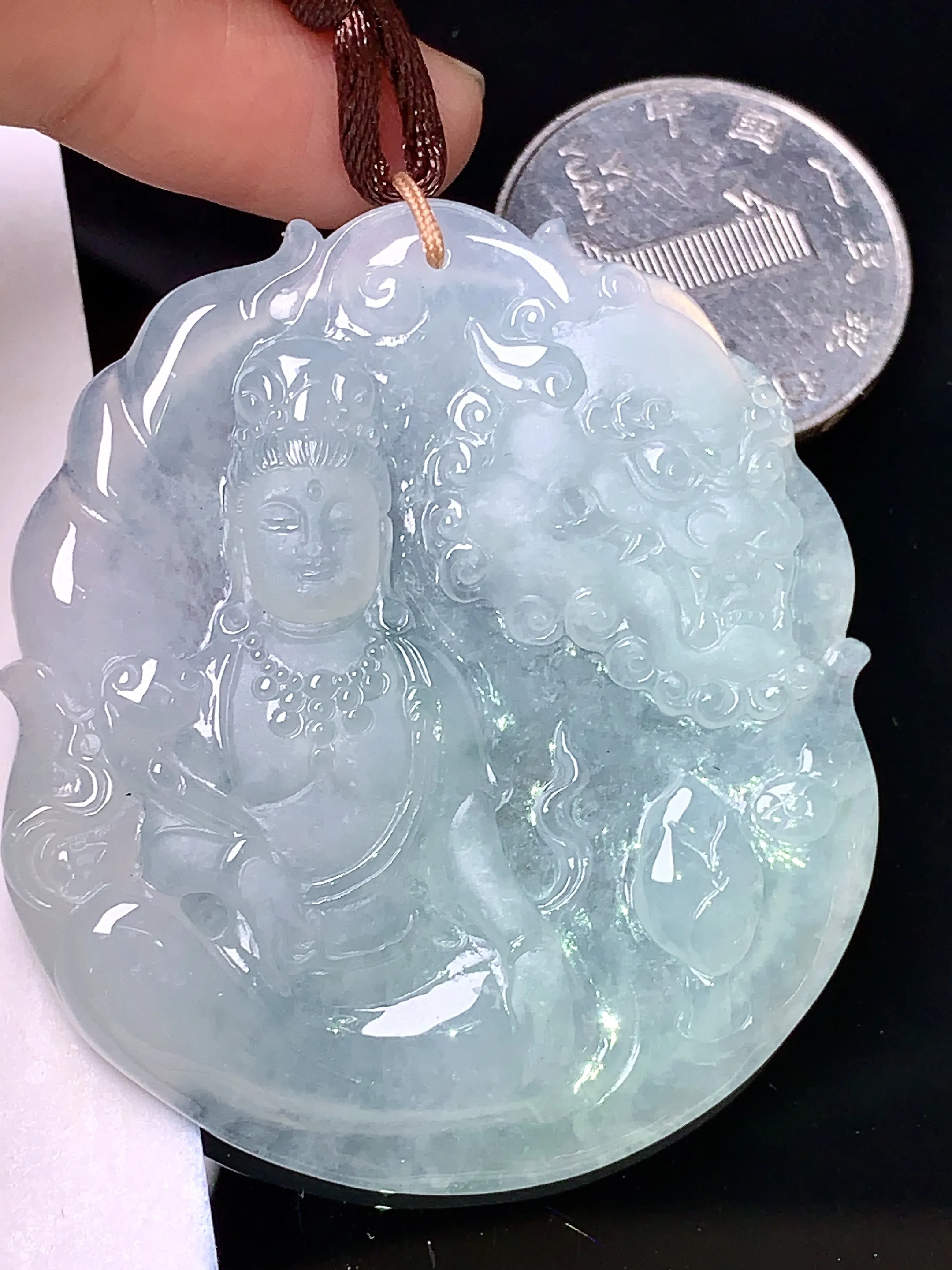 冰种飘绿文殊观音菩萨吊坠 玉质细腻 色泽艳丽 整体尺寸51.5*45.3*5
