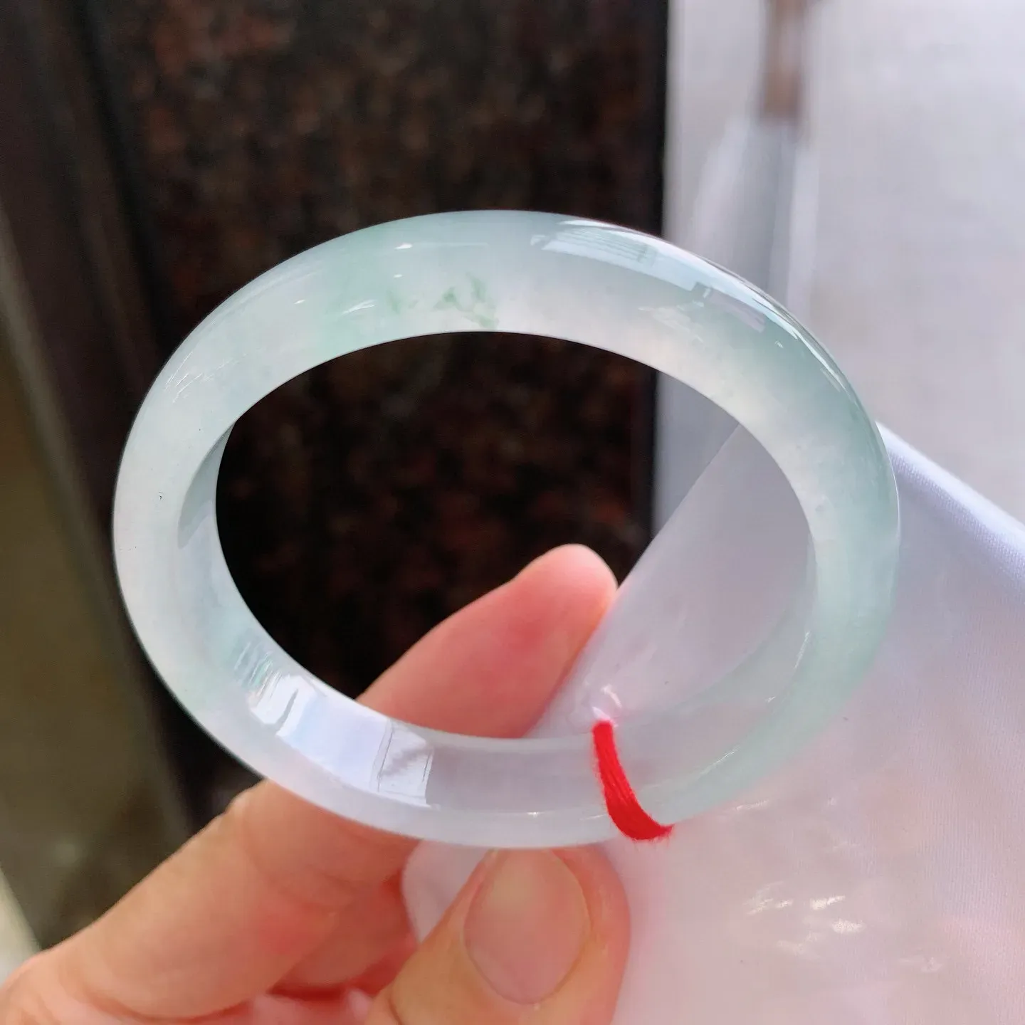 贵妃冰飘花 尺寸：56/49/11.6/7.5mm