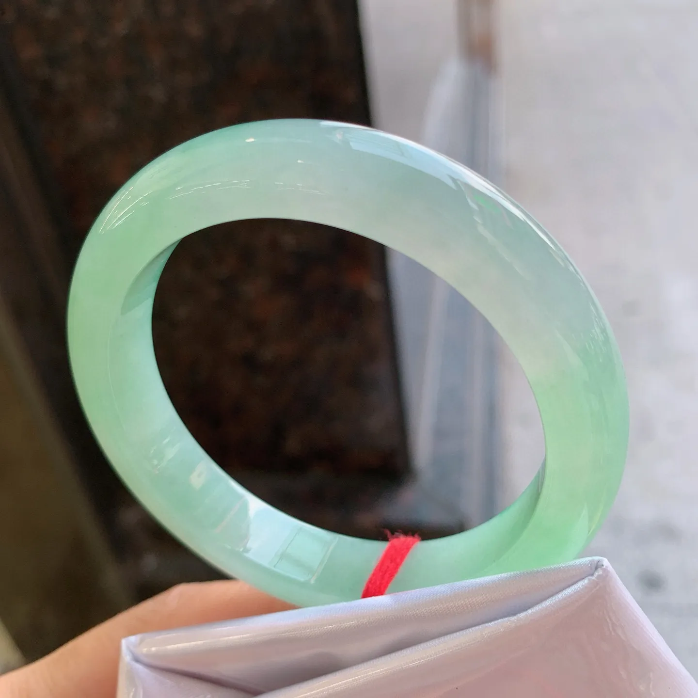 正圈冰飘绿 尺寸：57.2/12/9mm