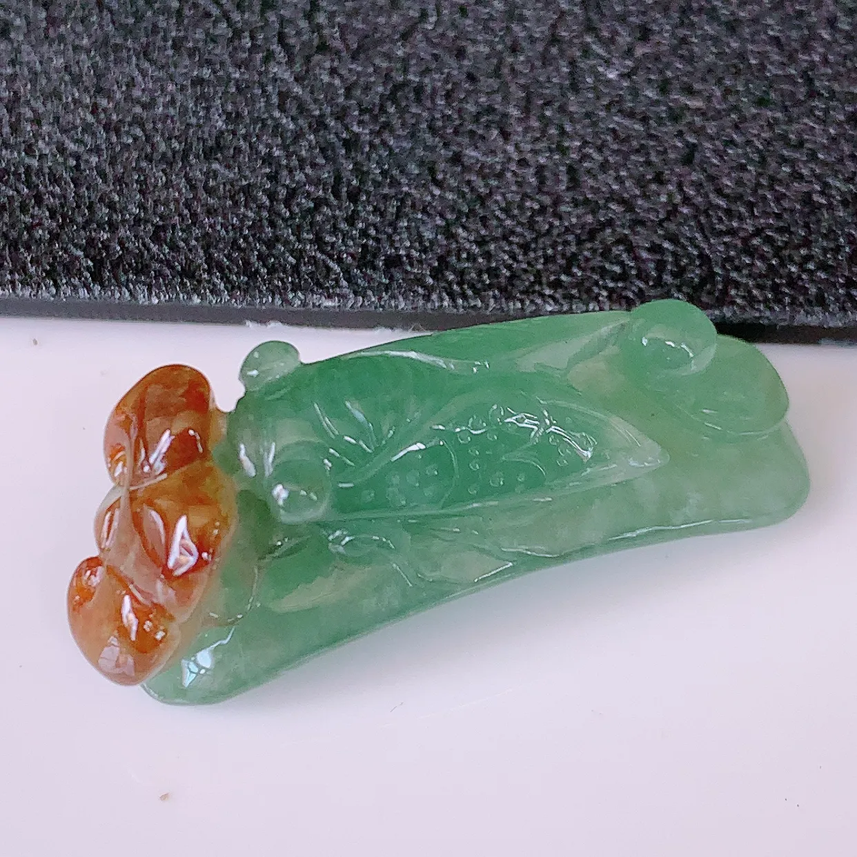 自然光实拍，冰双彩翡翠招财金蟾手环，种老水足，雕工精湛 ，寓意美好，佩戴时尚出众！#81.25