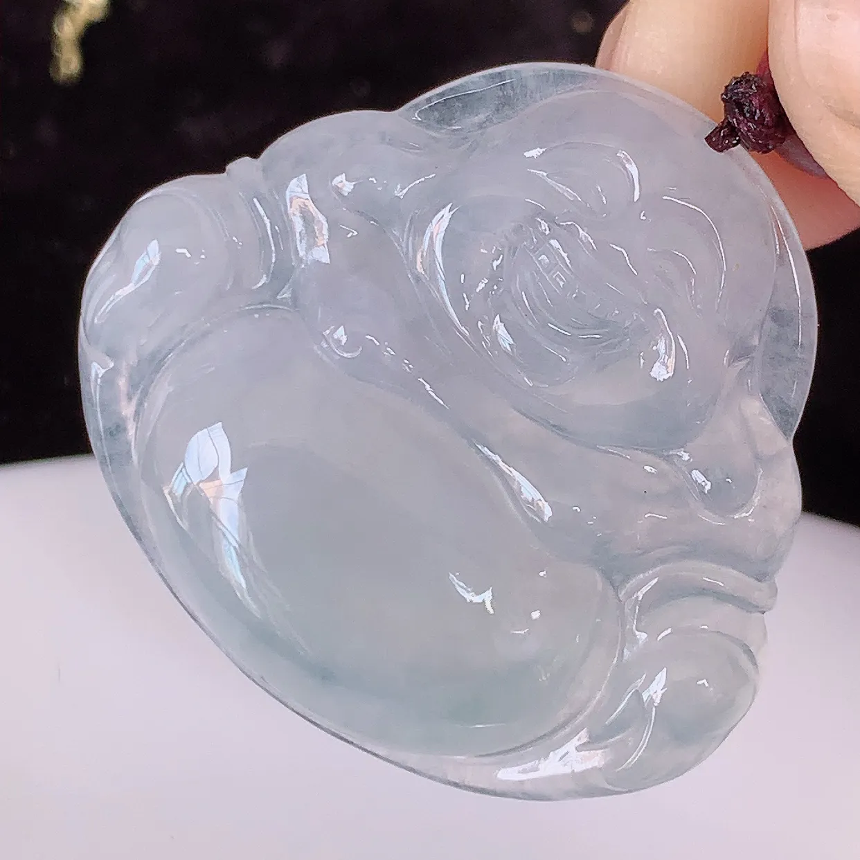 自然光实拍，冰种翡翠佛公吊坠，翡翠笑佛，饱满，开脸喜庆，配戴优雅迷人！#46.25