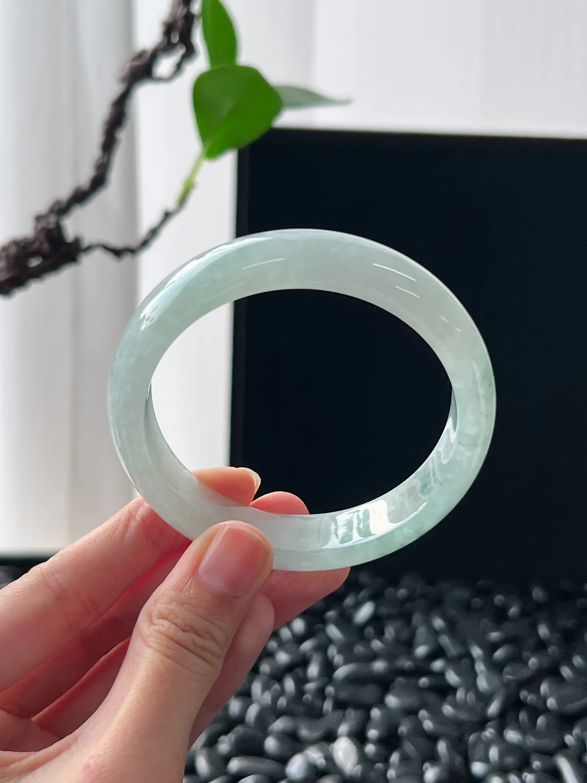 正圈55.2圈口，翡翠糯化种飘蓝花手镯