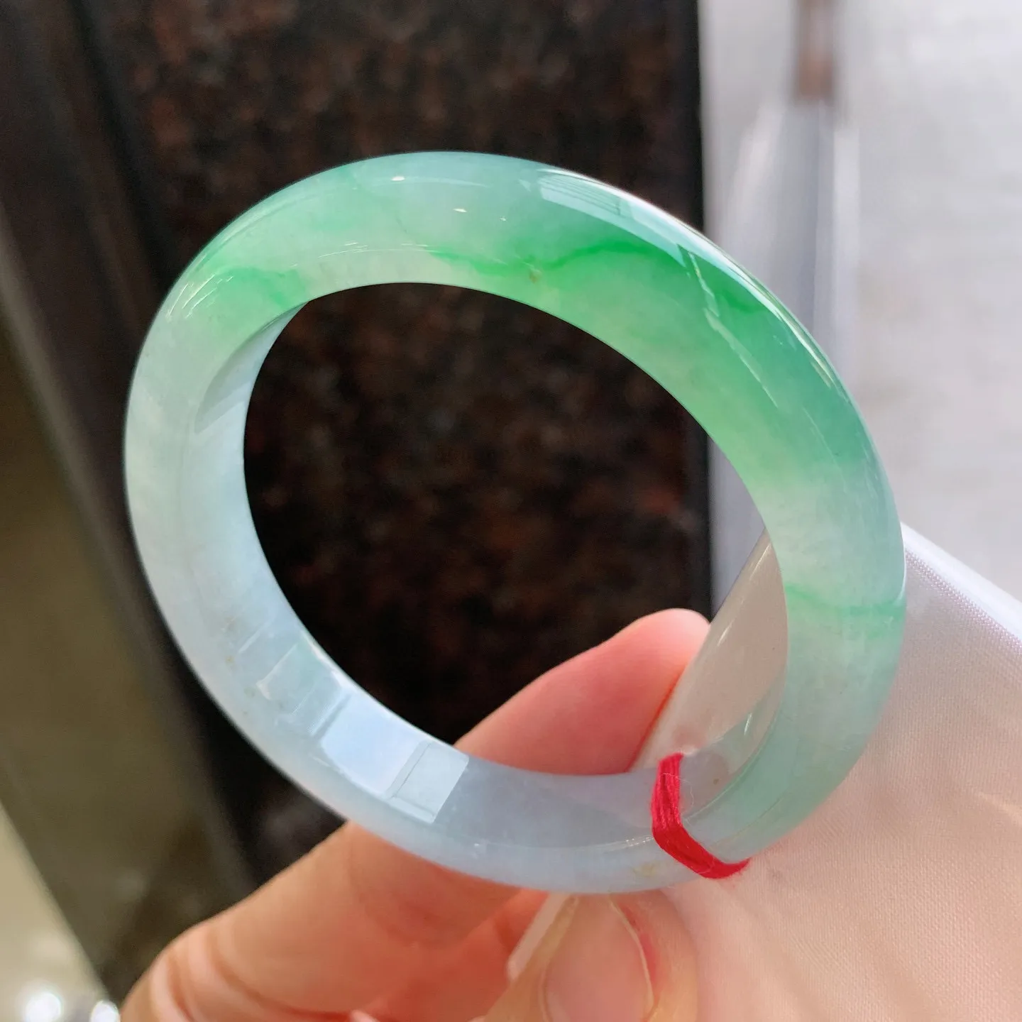 正圈冰飘绿 尺寸：56.5/12/8.6mm