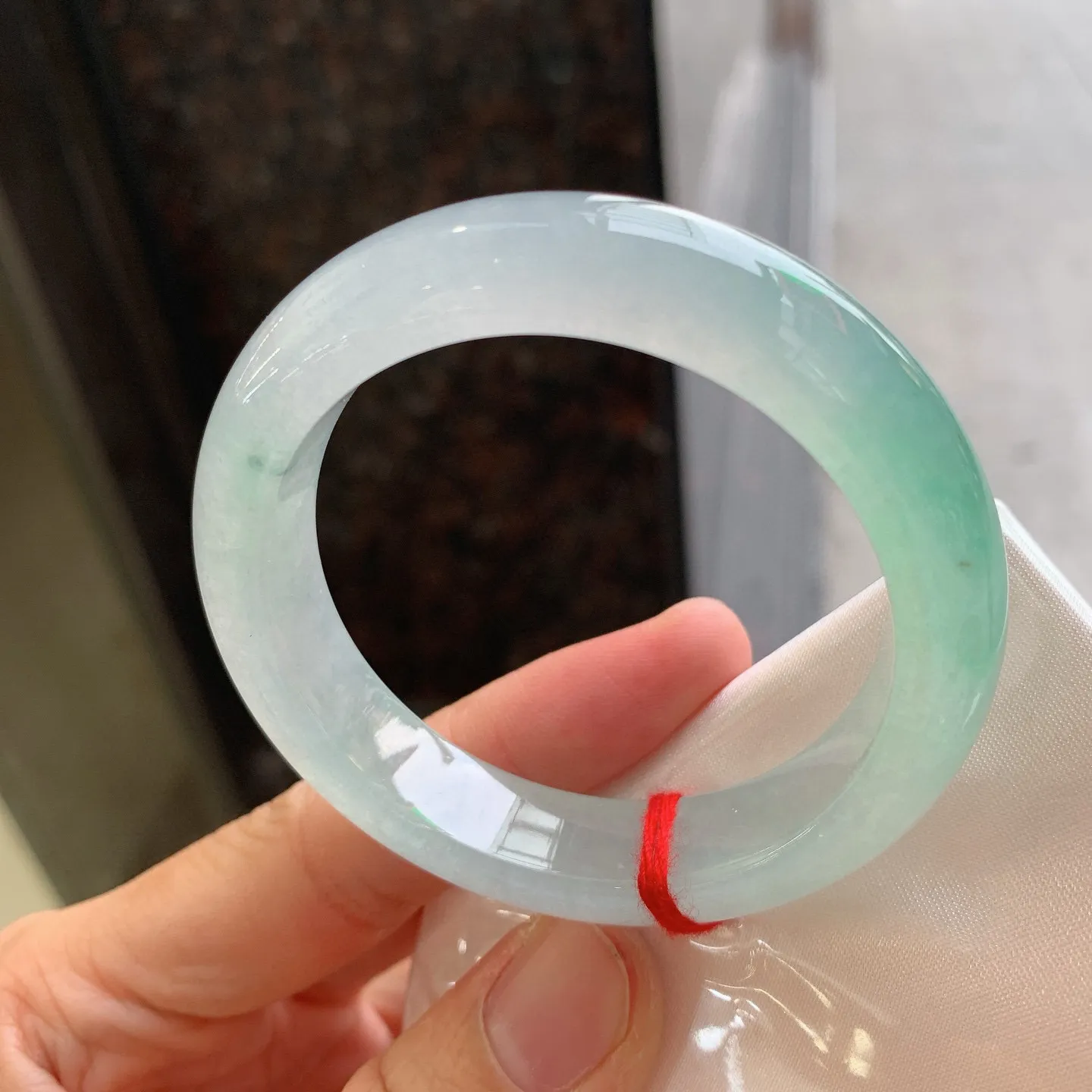 正圈冰飘绿 尺寸：50/11.7/8.1mm