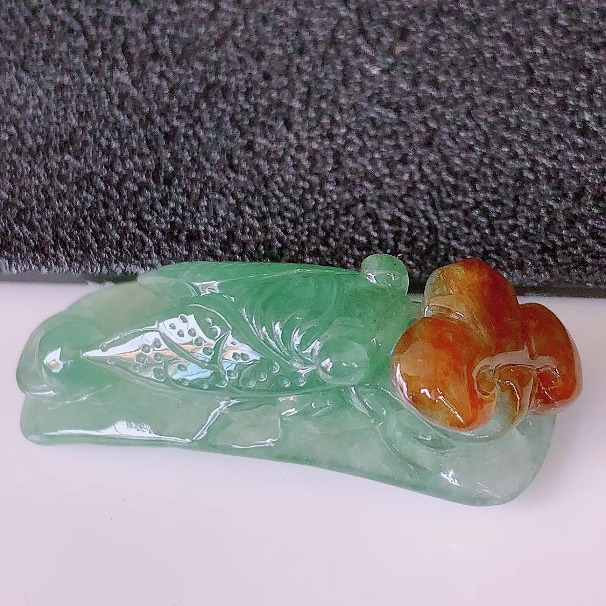 自然光实拍，冰双彩翡翠招财金蟾手环，种老水足，雕工精湛 ，寓意美好，佩戴时尚出众！#81.25