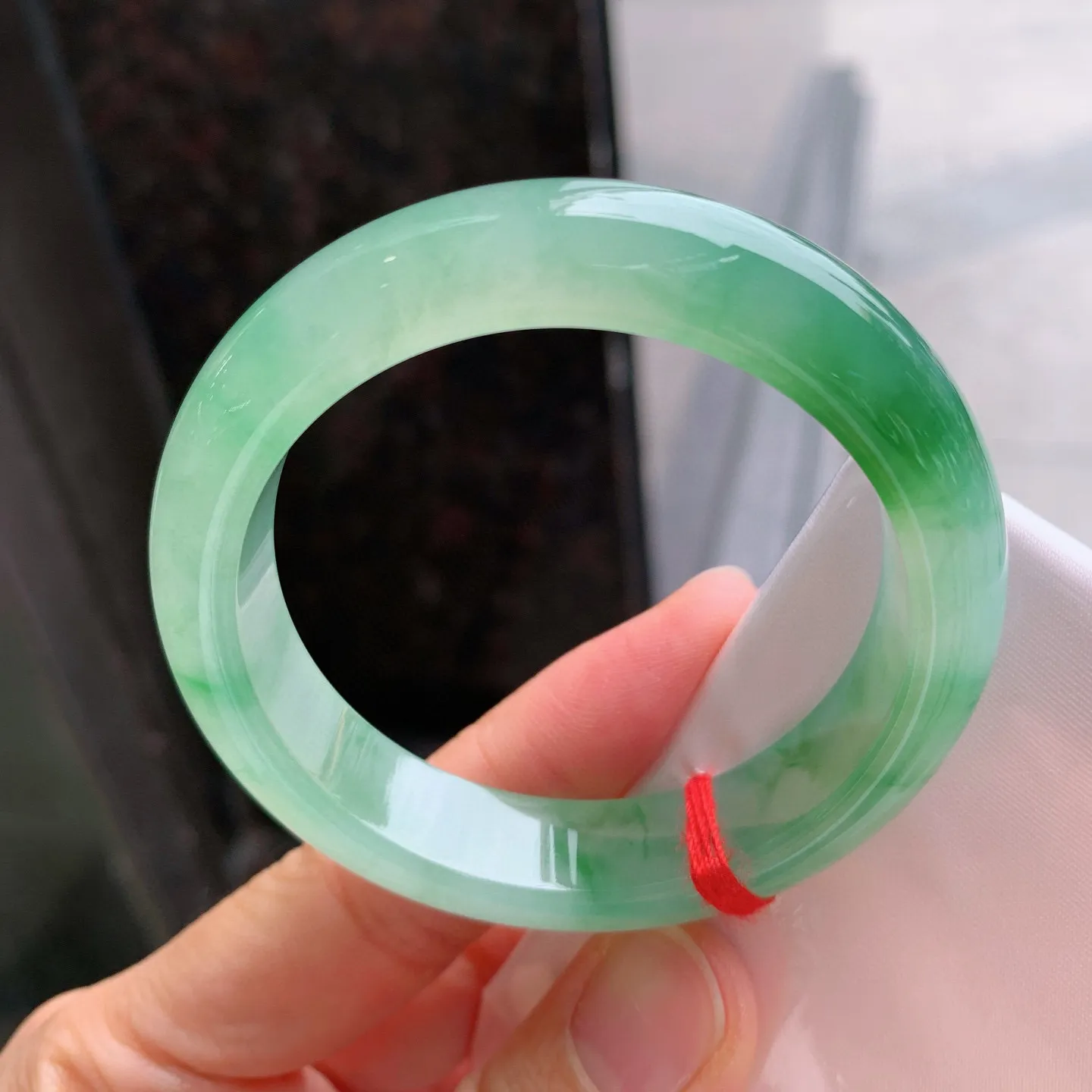 正圈冰飘绿花 尺寸：51/12.5/8.2mm