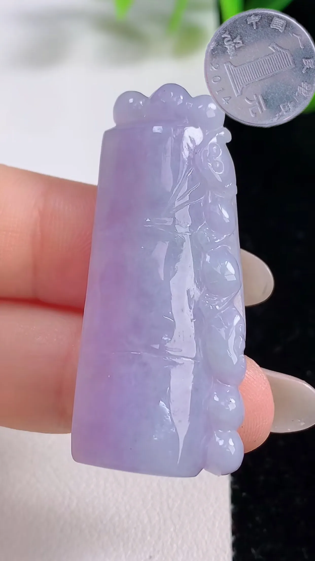 缅甸天然翡翠a货 老坑料起胶冰润 紫罗兰节节高升 竹节吊坠，尺寸42.5-18.7-7.7mm  y  13.16