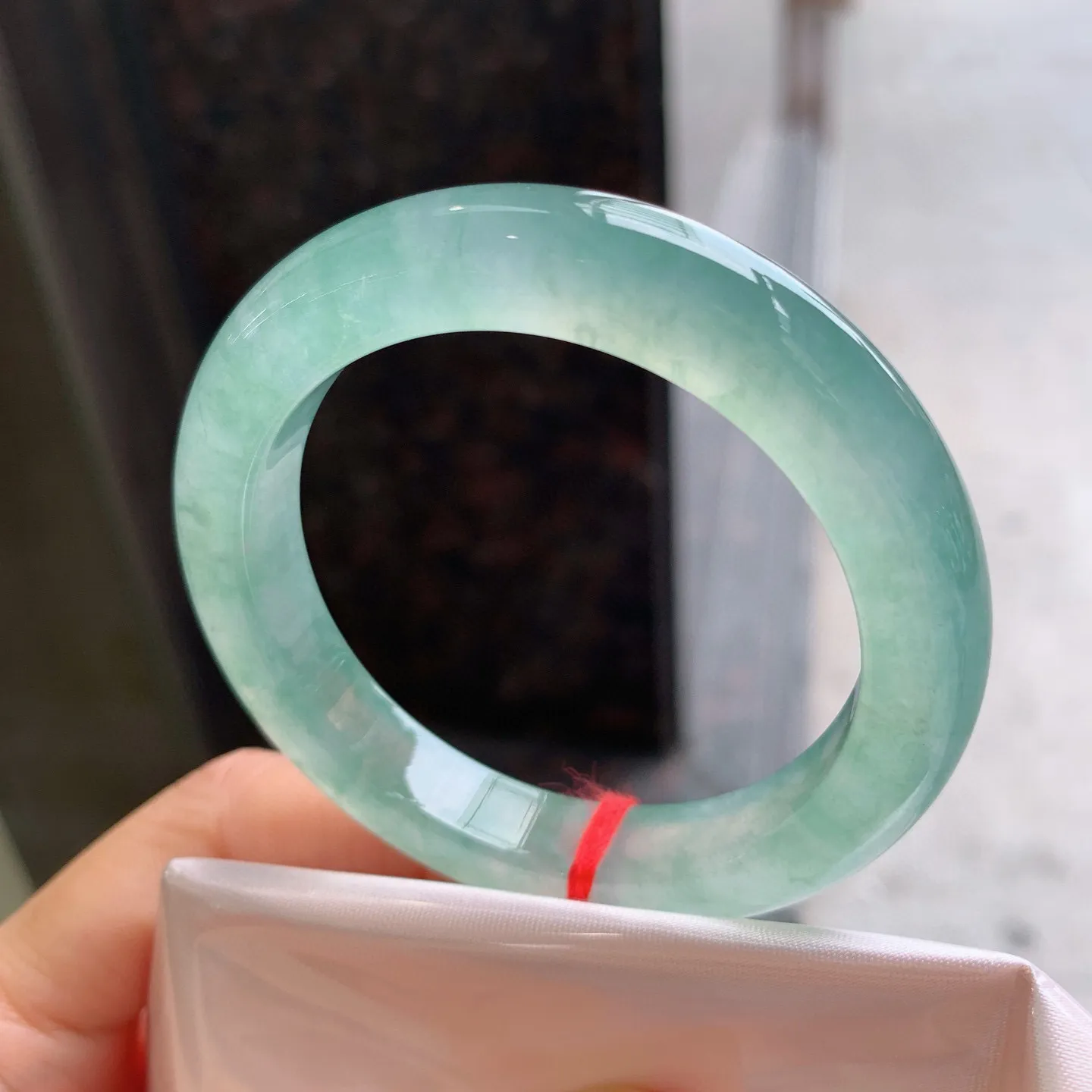 正圈冰飘花 尺寸：51/10.2/8.9mm