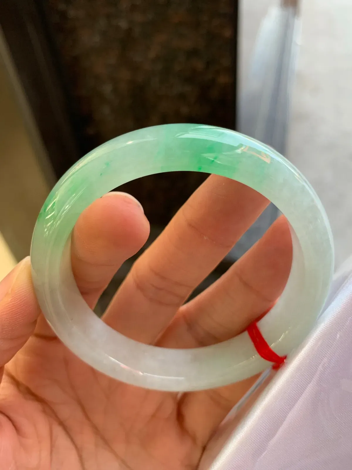 正圈冰飘绿 尺寸：56.7/12.6/8.5mm