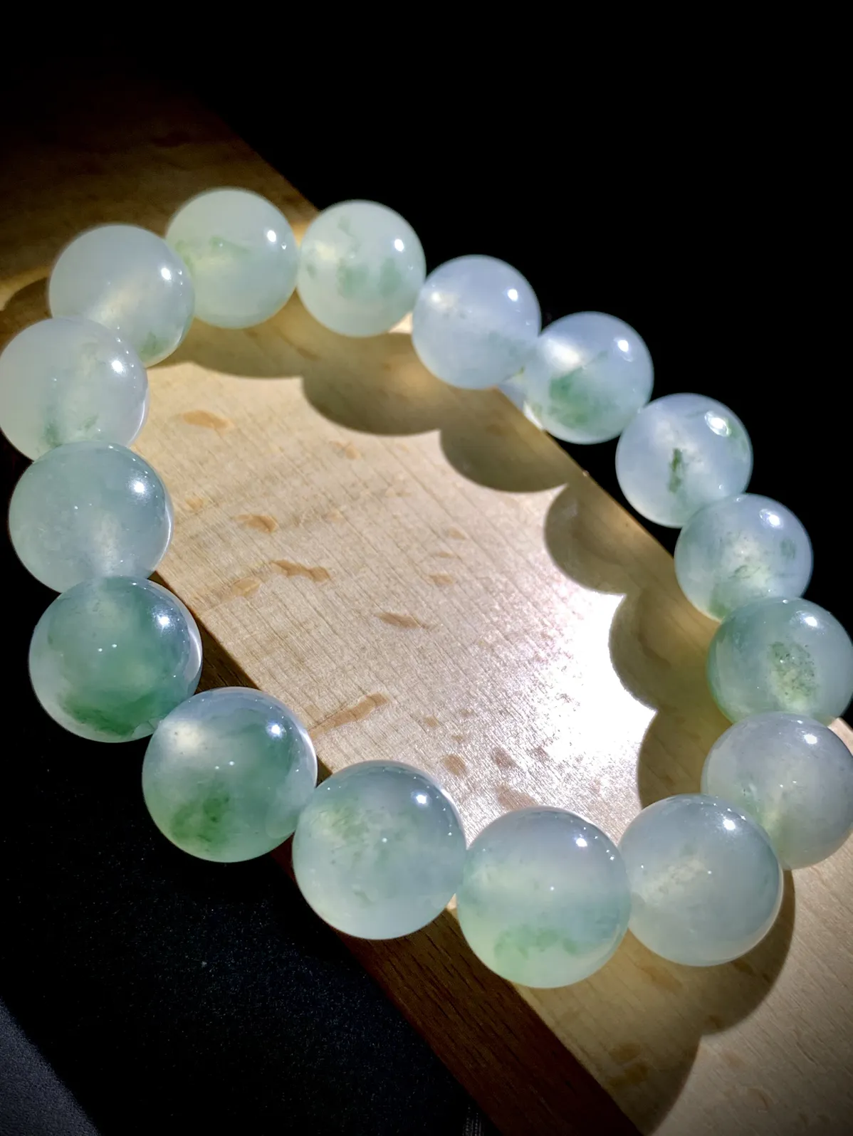 飘花手串珠子手链，直径约13.5mm，
16粒，