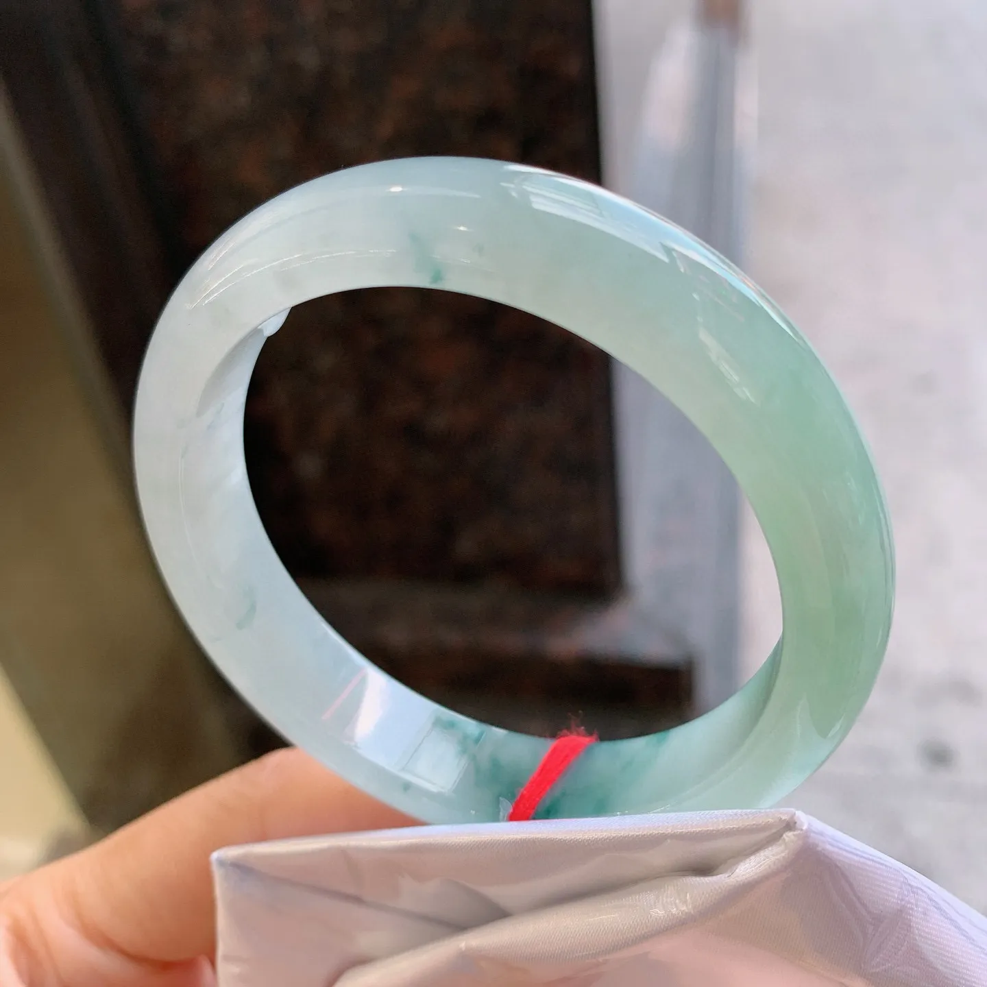 正圈冰飘花 尺寸：56.6/13/8.3mm