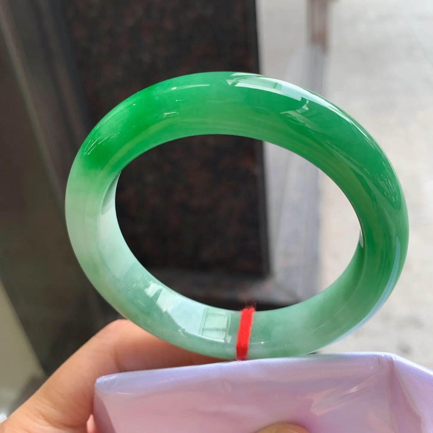 正圈飘绿 尺寸：59/13.2/9.8mm