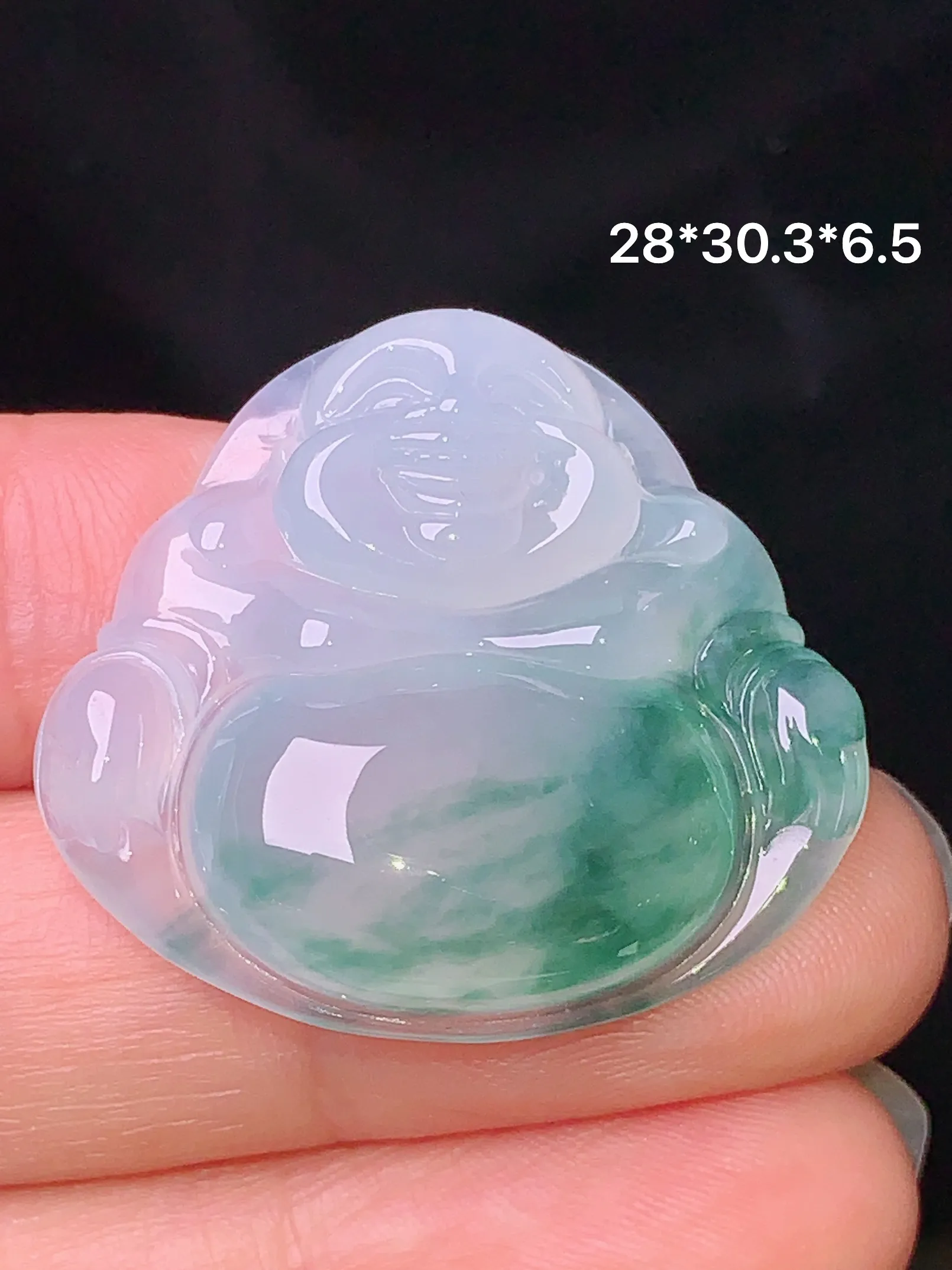 飘绿佛公吊坠 玉质细腻 色泽艳丽 整体尺寸28*30.3*6.5