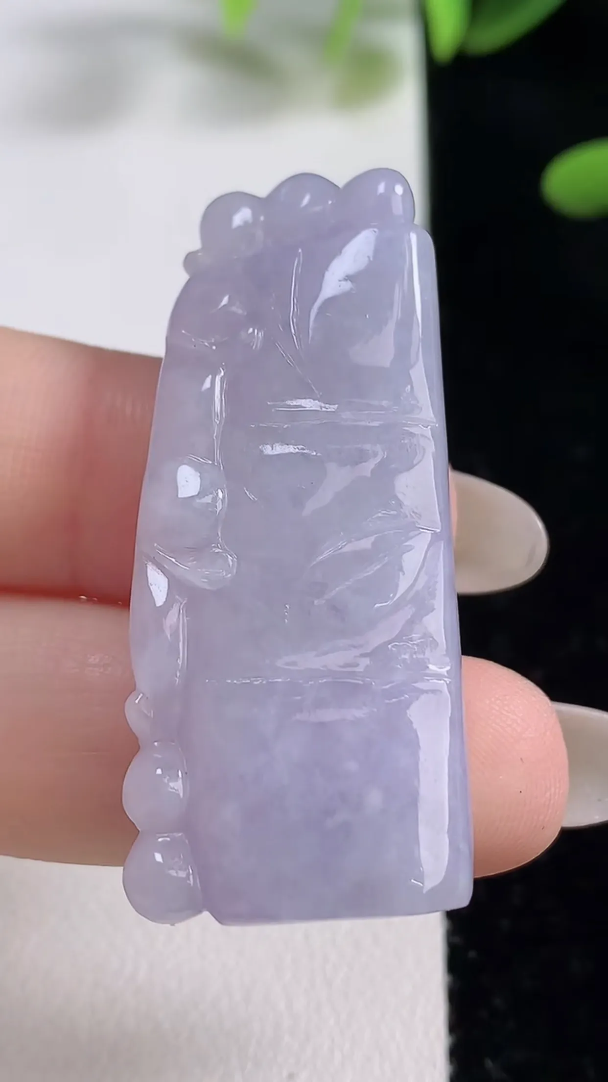 缅甸天然翡翠a货 老坑料起胶冰润 紫罗兰节节高升 竹节吊坠，尺寸42.5-18.7-7.7mm  y  13.16