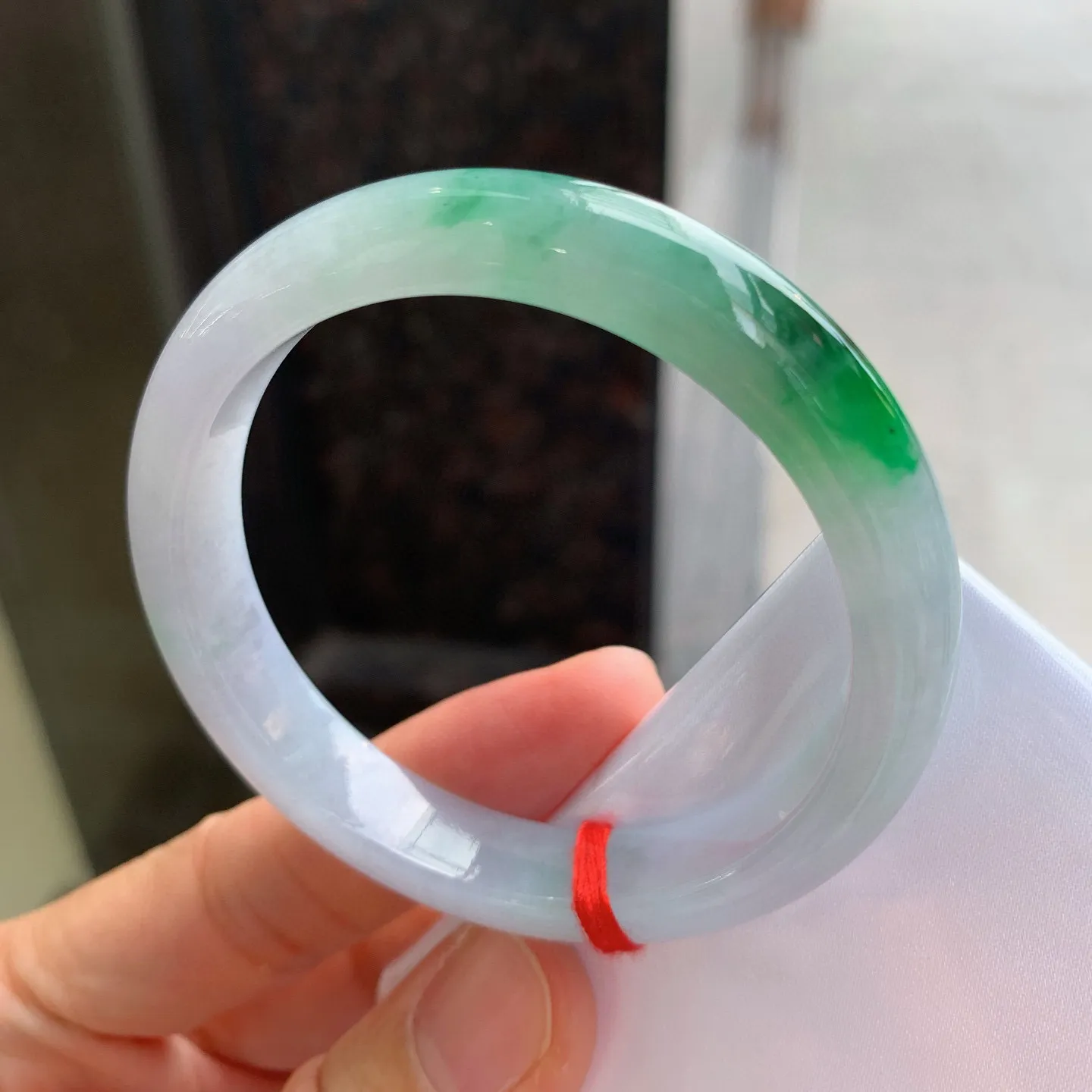 正圈飘绿 尺寸：53.3/10.5/7.5mm
