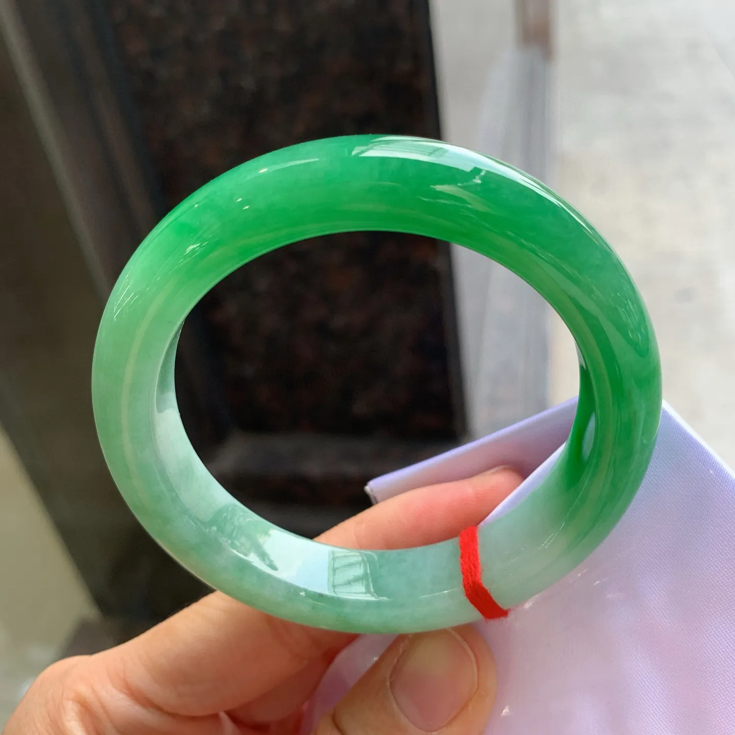 正圈飘绿 尺寸：59/13.2/9.8mm