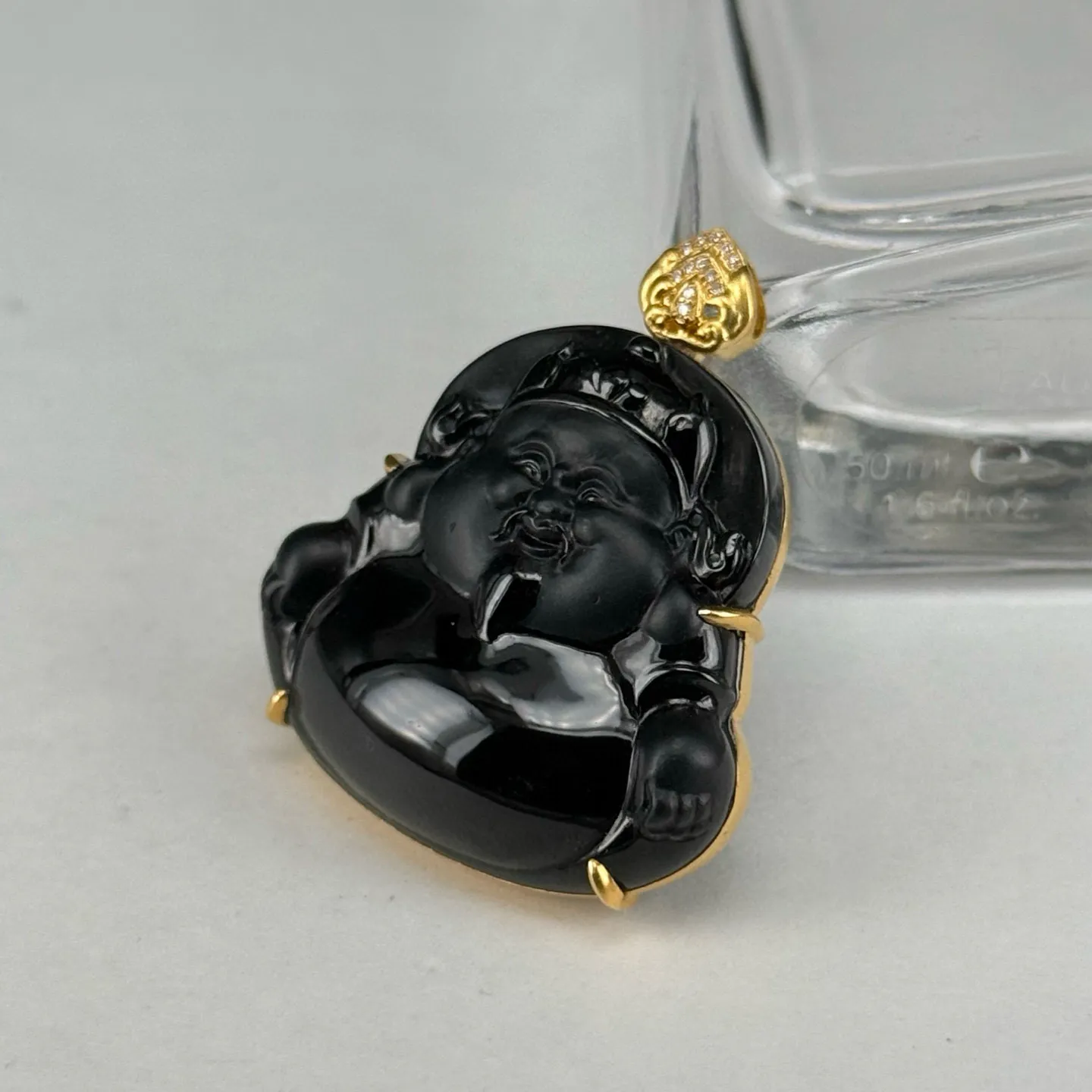 精品18k墨翠财神 种好色正 黑度极好 打灯通透 油性十足 尺寸37.5