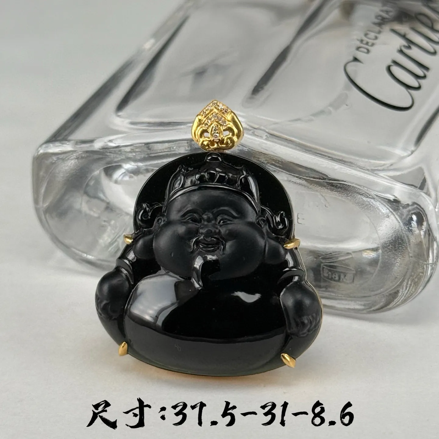 精品18k墨翠财神 种好色正 黑度极好 打灯通透 油性十足 尺寸37.5