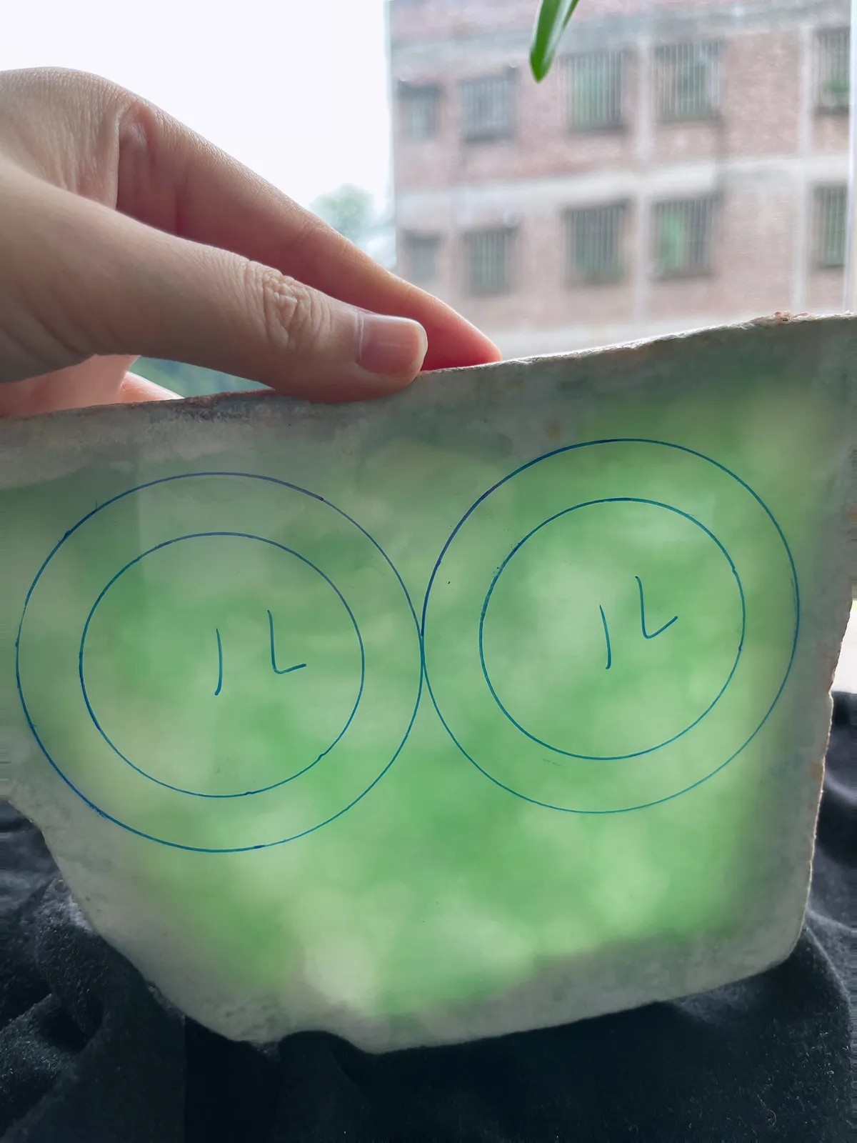 翡翠板料，⭕️正圈最大做55，圆条最大做51