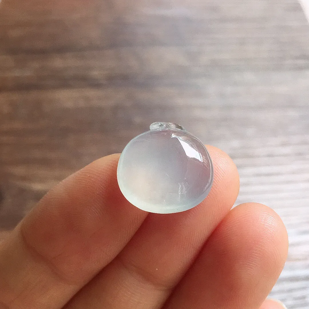 冰种苹果，镶嵌佳品，冰润细腻，种水足 尺寸14.3*14.8*5.9