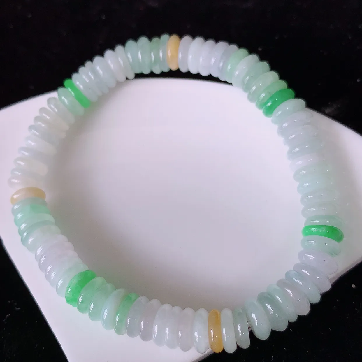 自然光实拍，冰润多宝翡翠手链，多彩翡翠手串，水润秀气，料子细腻，清爽，高档大气，自戴送礼佳品！#003.1取一尺寸7.2-2mm