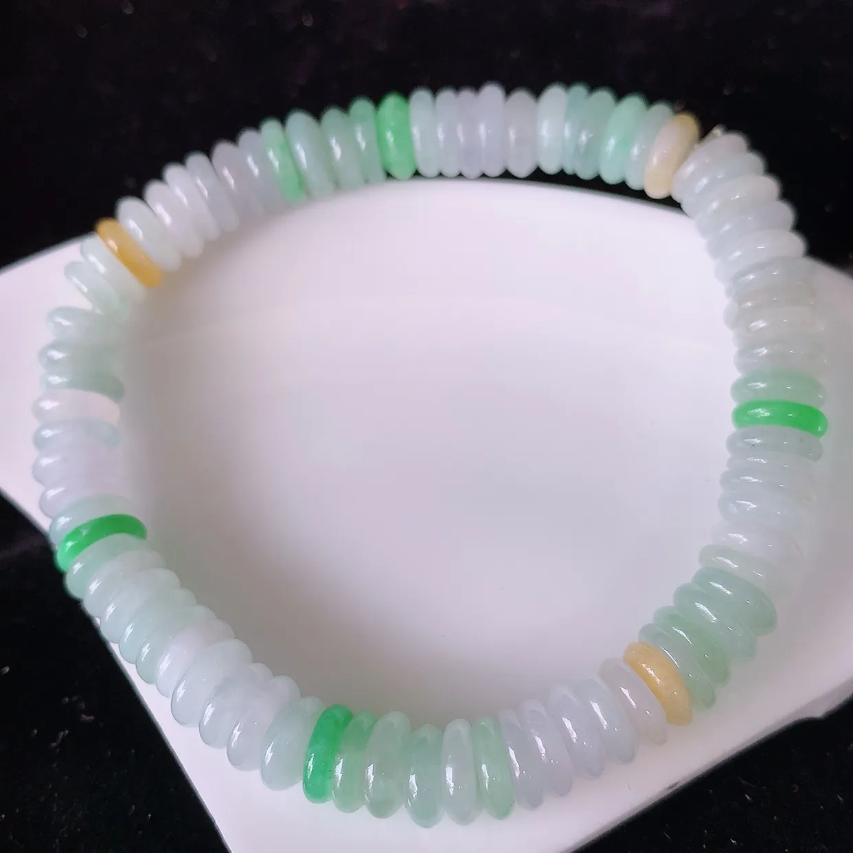 自然光实拍，冰润多宝翡翠手链，多彩翡翠手串，水润秀气，料子细腻，清爽，高档大气，自戴送礼佳品！#003.1取一尺寸7.2-2mm