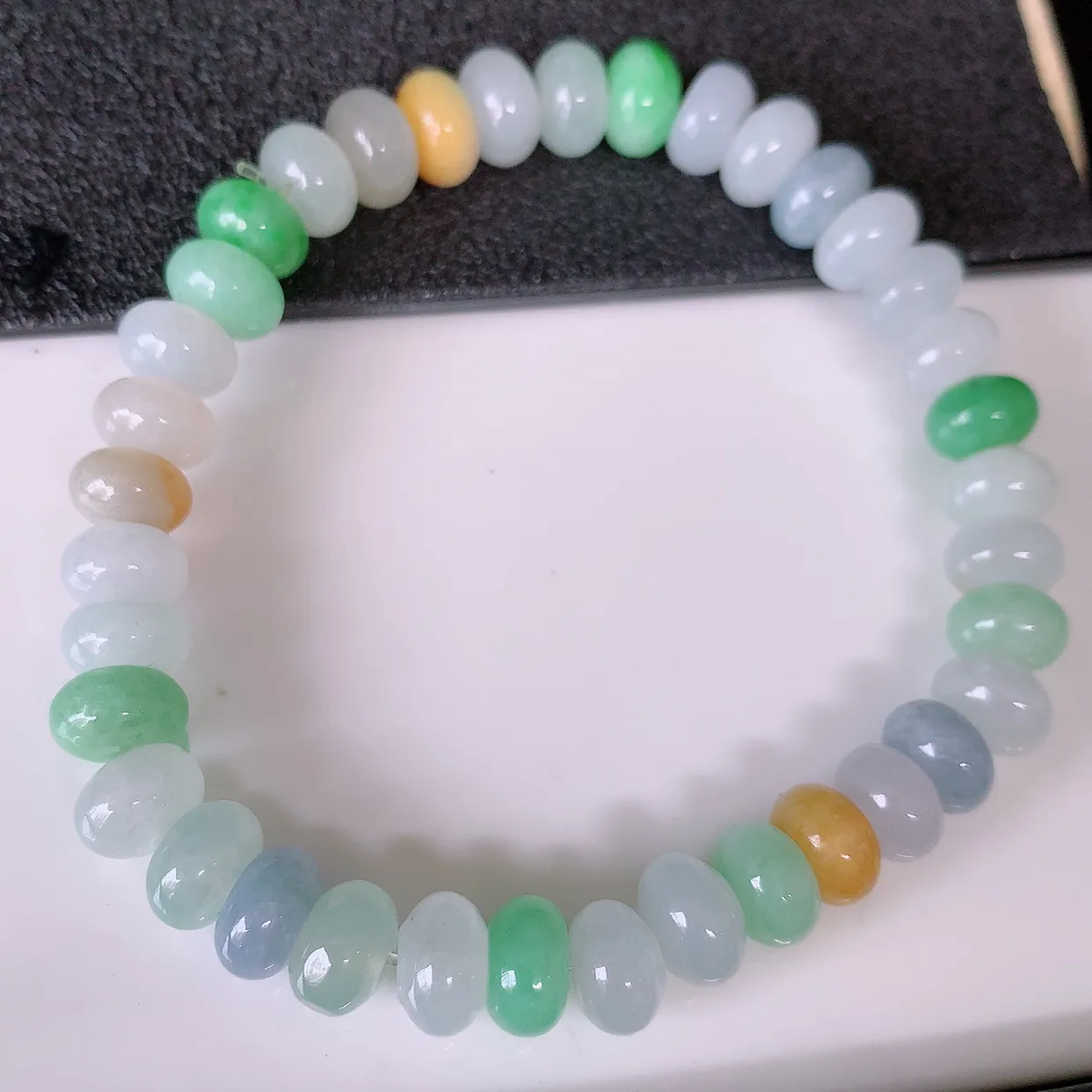 自然光实拍，冰润多宝翡翠手链、多彩翡翠手串，水润秀气，料子细腻，清爽，高档大气，自戴送礼佳品！#002.2取一尺寸8*4.5mm