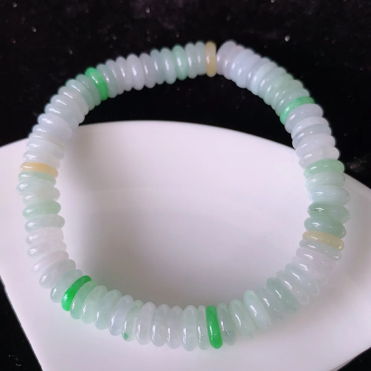 自然光实拍，冰润多宝翡翠手链，多彩翡翠手串，水润秀气，料子细腻，清爽，高档大气，自戴送礼佳品！#002.2取一尺寸7.2-2.2mm