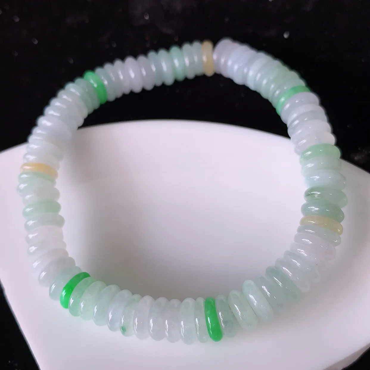 自然光实拍，冰润多宝翡翠手链，多彩翡翠手串，水润秀气，料子细腻，清爽，高档大气，自戴送礼佳品！#002.2取一尺寸7.2-2.2mm