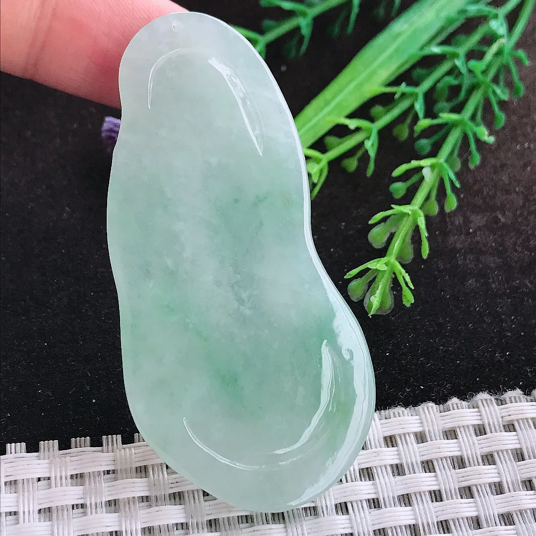 自然光64/31/6.3老坑秀气冰润冰晴底普贤菩萨吊坠翡翠玉坠挂件