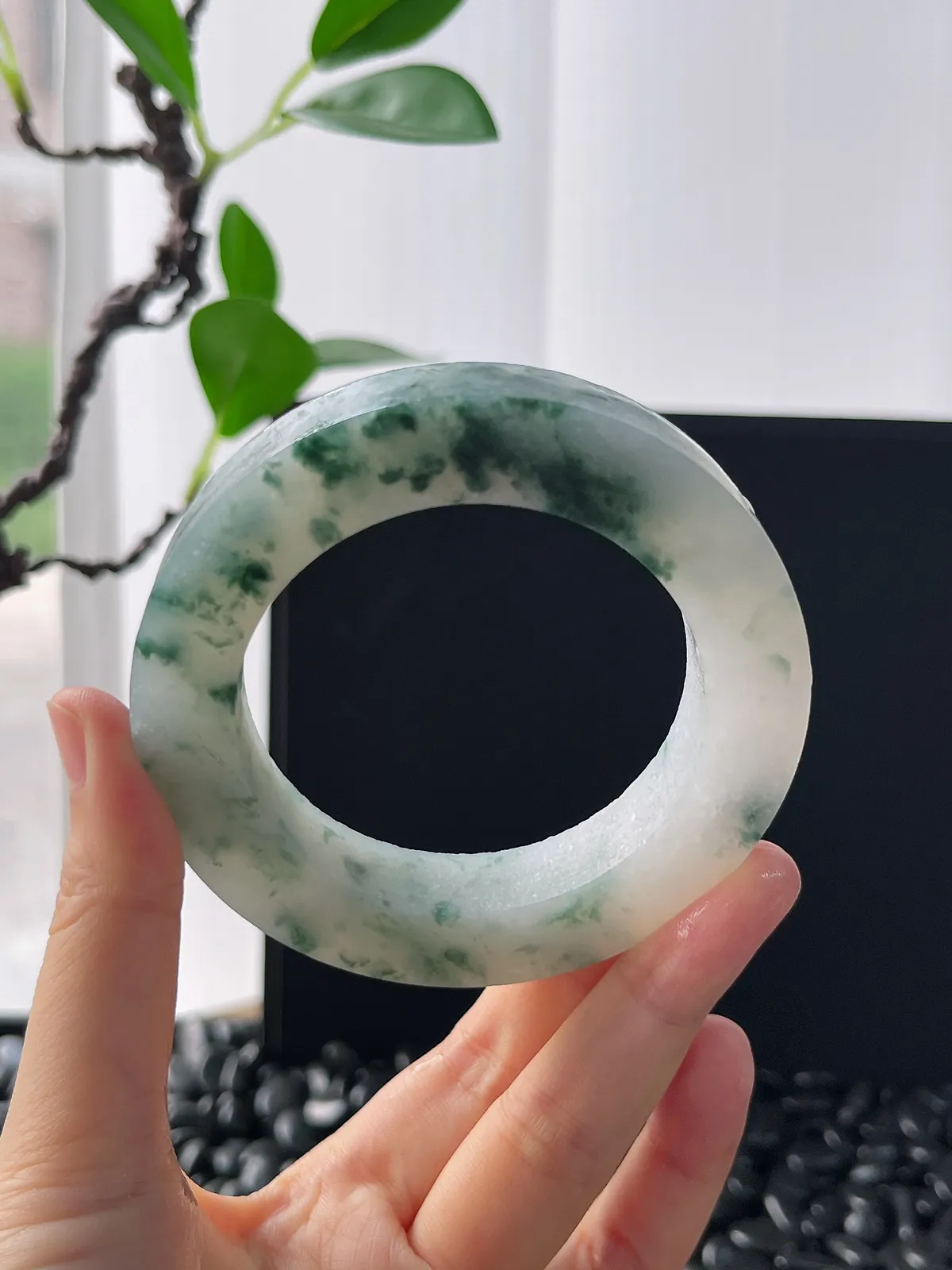 翡翠毛胚，⭕️正圈最大做61，圆条最大做57，最小做54
