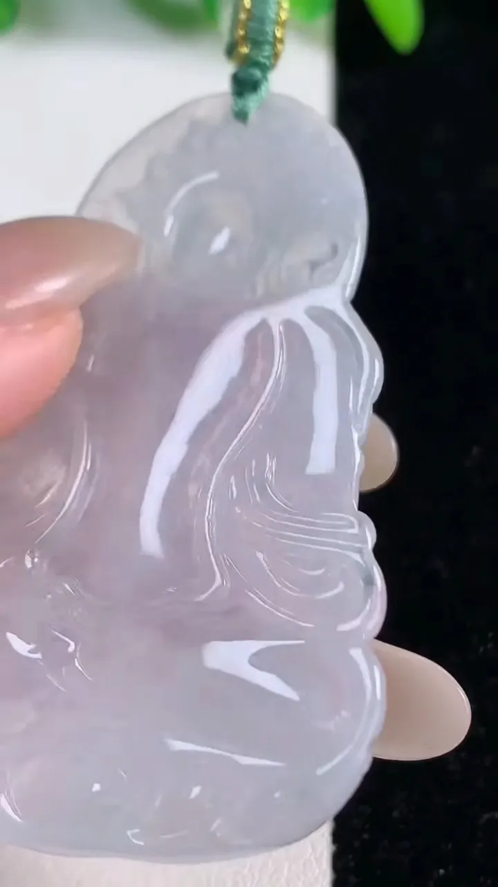 天然A货翡翠度母观音吊坠，尺寸59.3-36.8-5.8，重量:19.95g
10月9日
